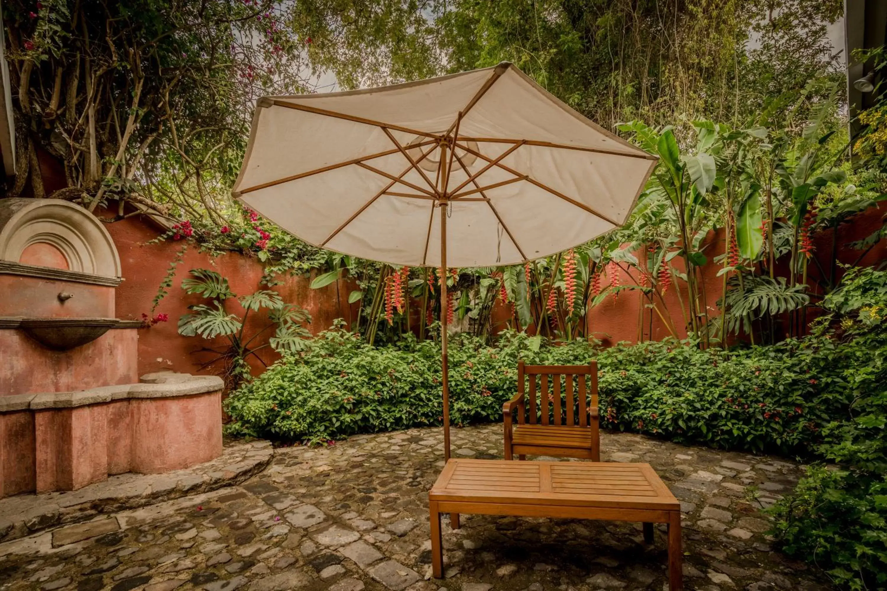 Garden view in Porta Hotel Antigua