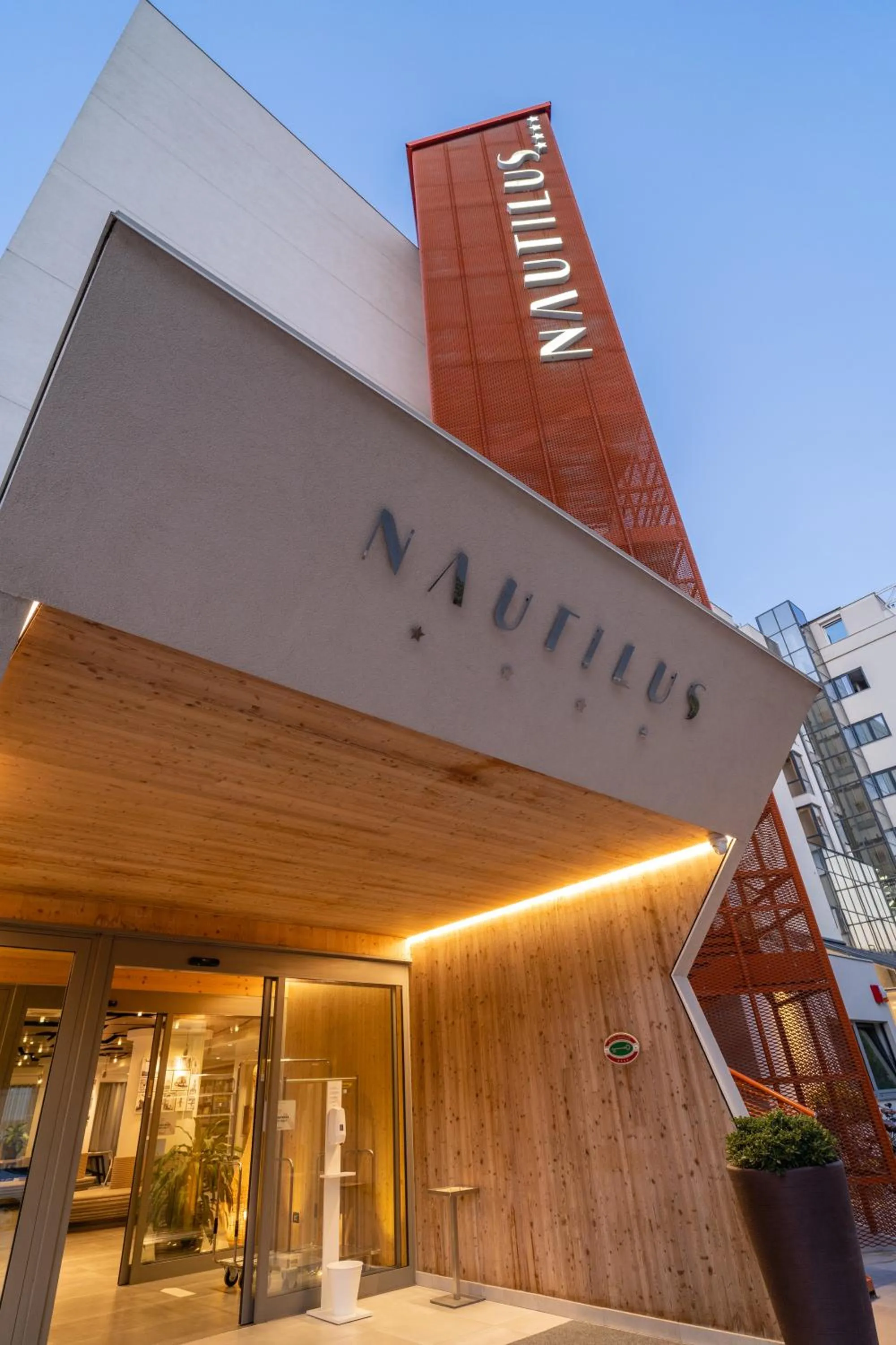 Facade/entrance in Nautilus Family Hotel