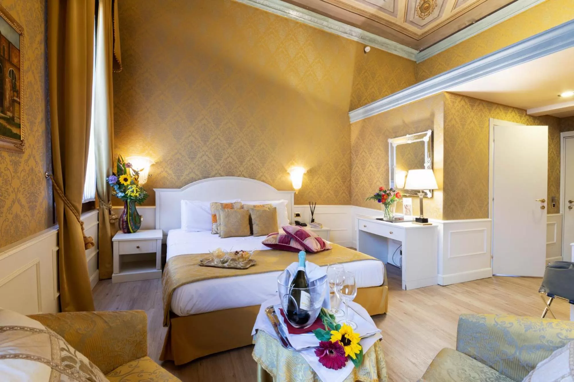 Bed in Duodo Palace Hotel