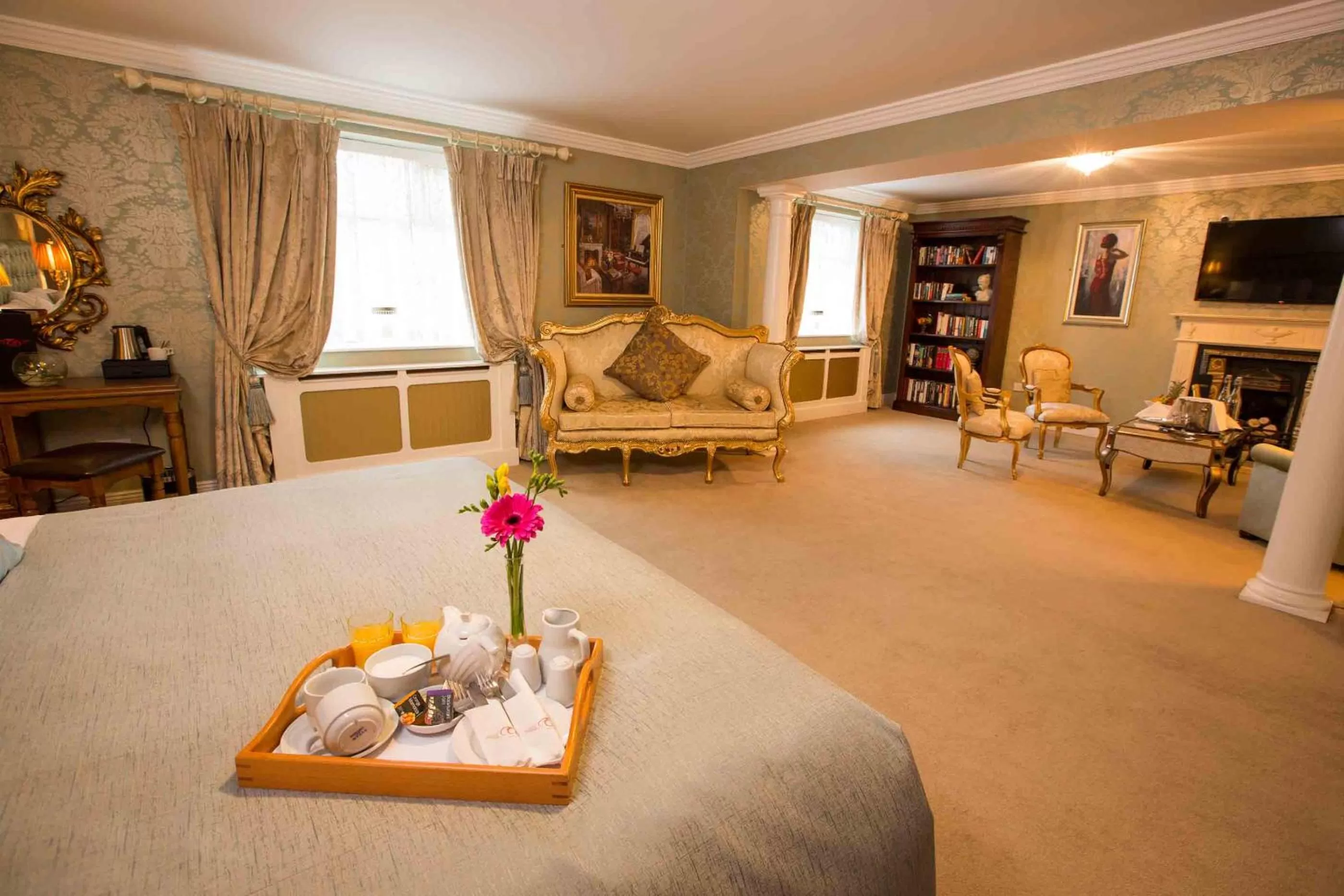 Coffee/tea facilities in Anner Hotel