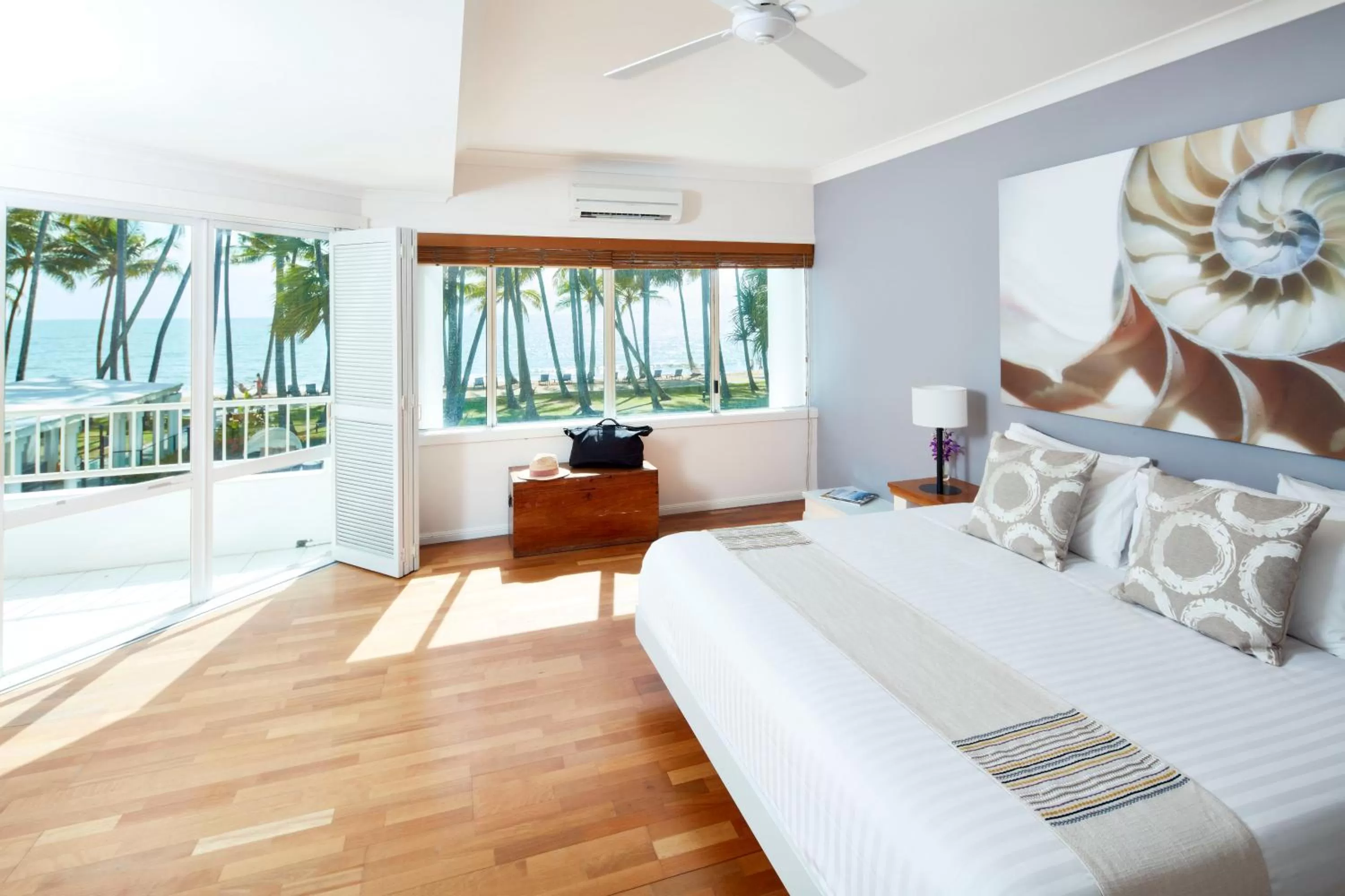 Bedroom, Bed in Alamanda Palm Cove by Lancemore
