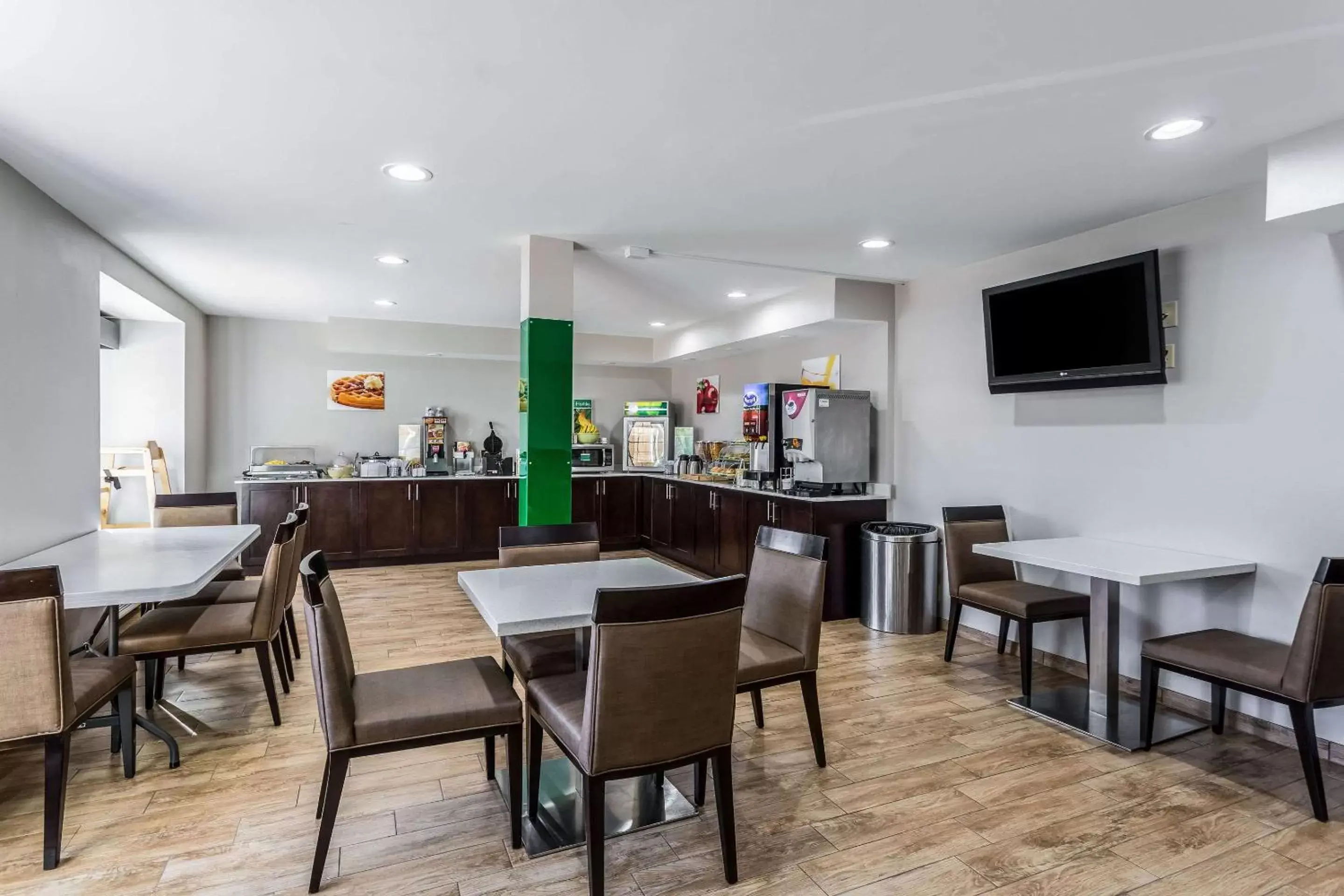 Restaurant/Places to Eat in Quality Inn & Suites El Paso I-10