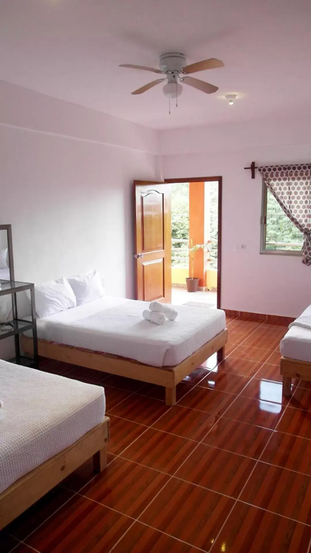 Photo of the whole room, Bed in Itza La Veleta Tulum