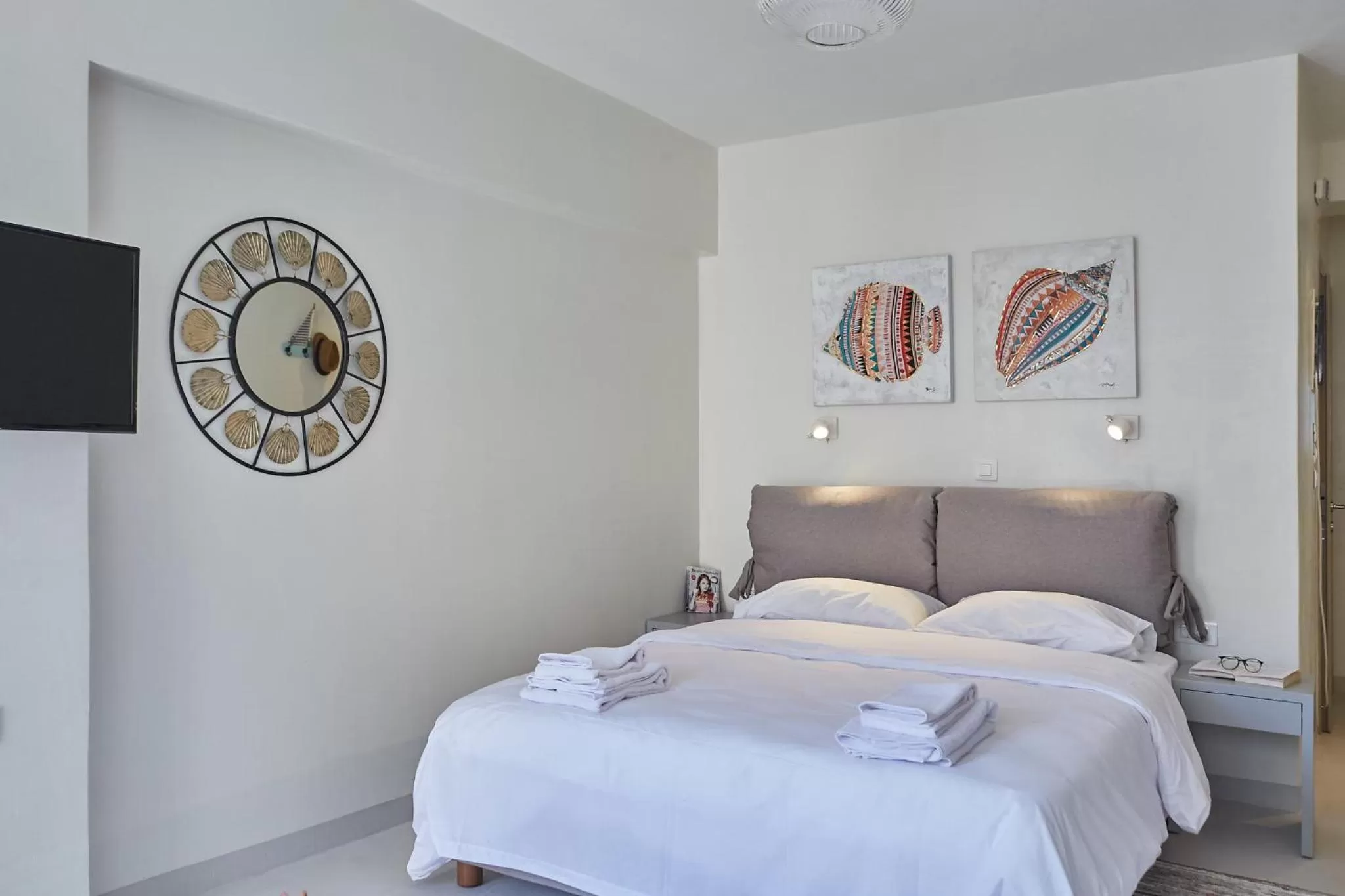 Bed in toStay-Unique apartment hotel in Athens center!