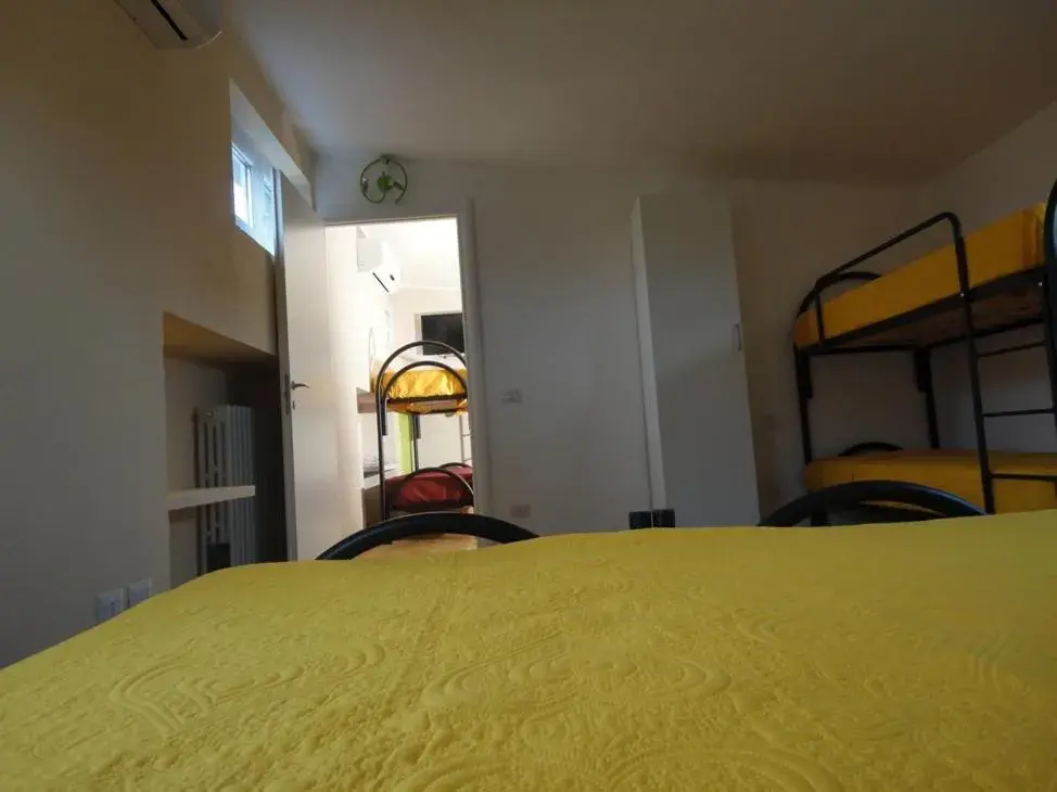 Bed in Pavia Ostello Bed in Pavia Ostello