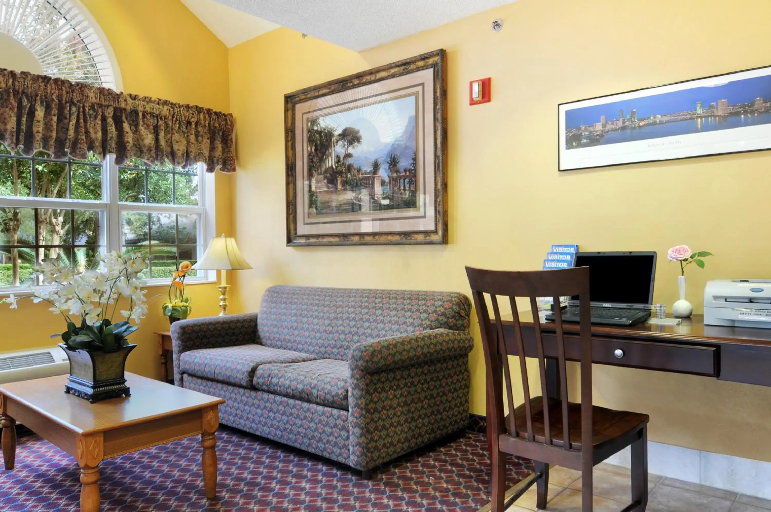 Business facilities in Hometown Inn & Suites Jacksonville Butler Blvd./Southpoint