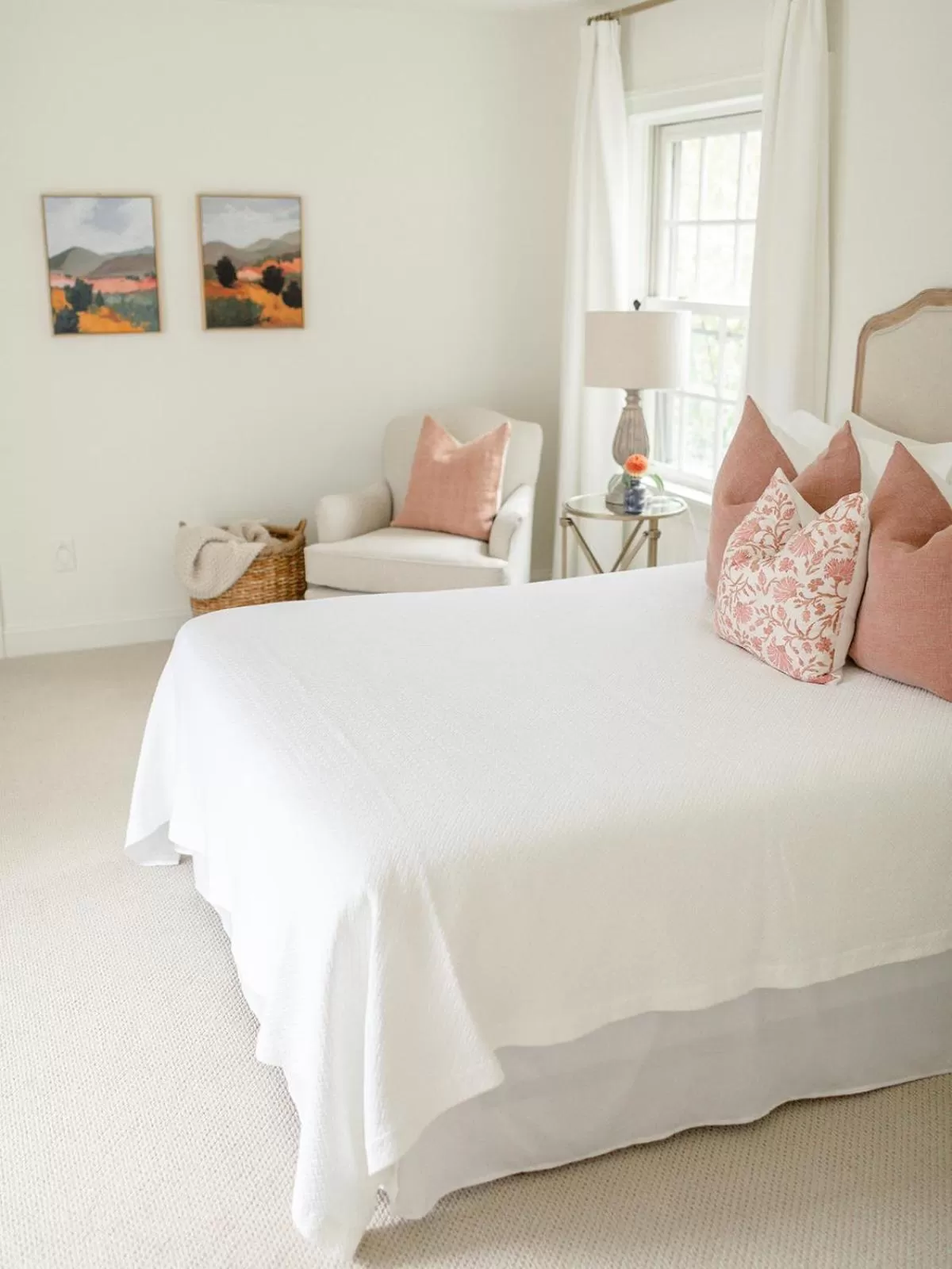 Bed in Fairville Inn