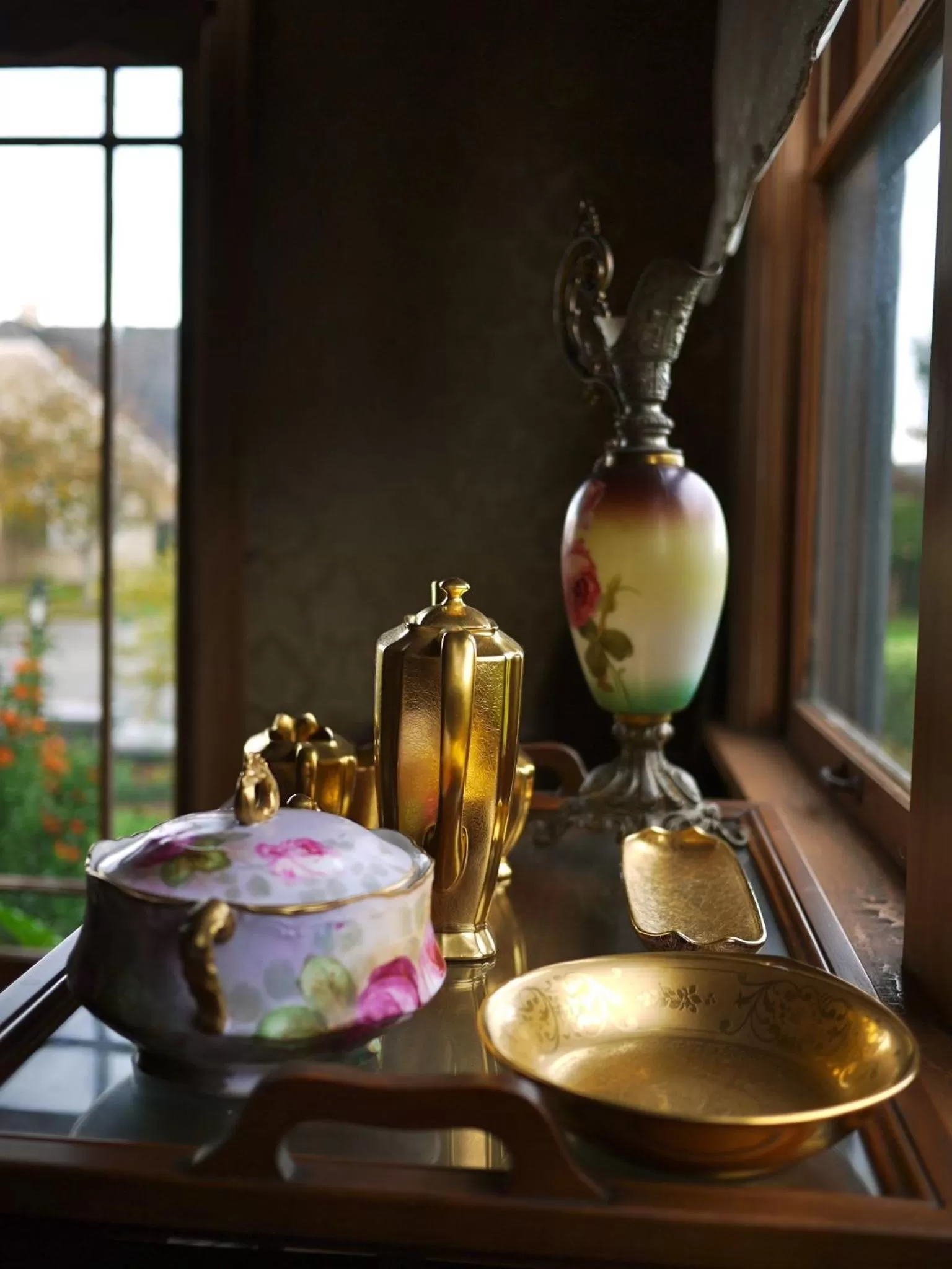 Decorative detail in Hydrangea Inn