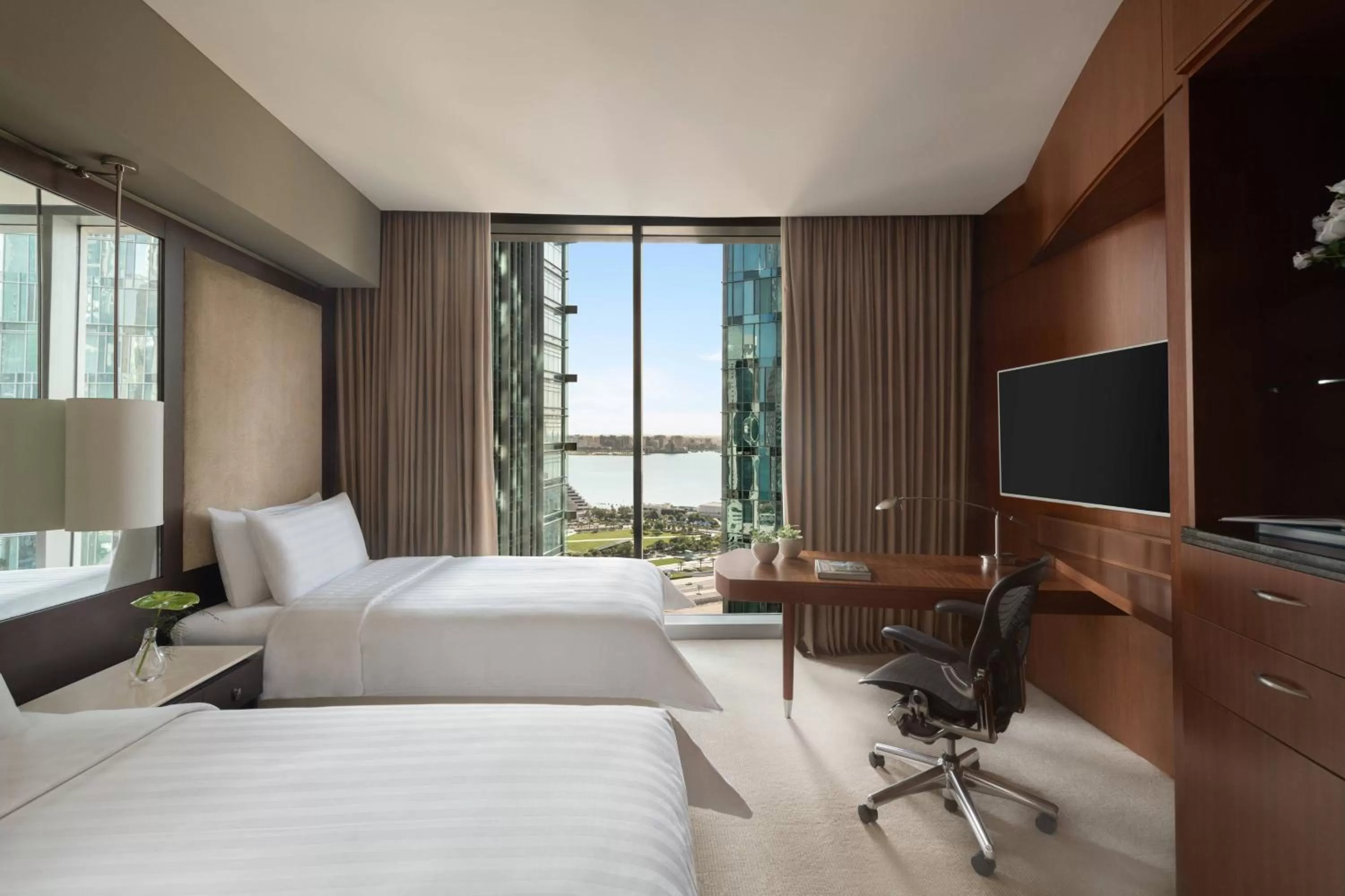 Bedroom, Bed in JW Marriott Marquis City Center Doha