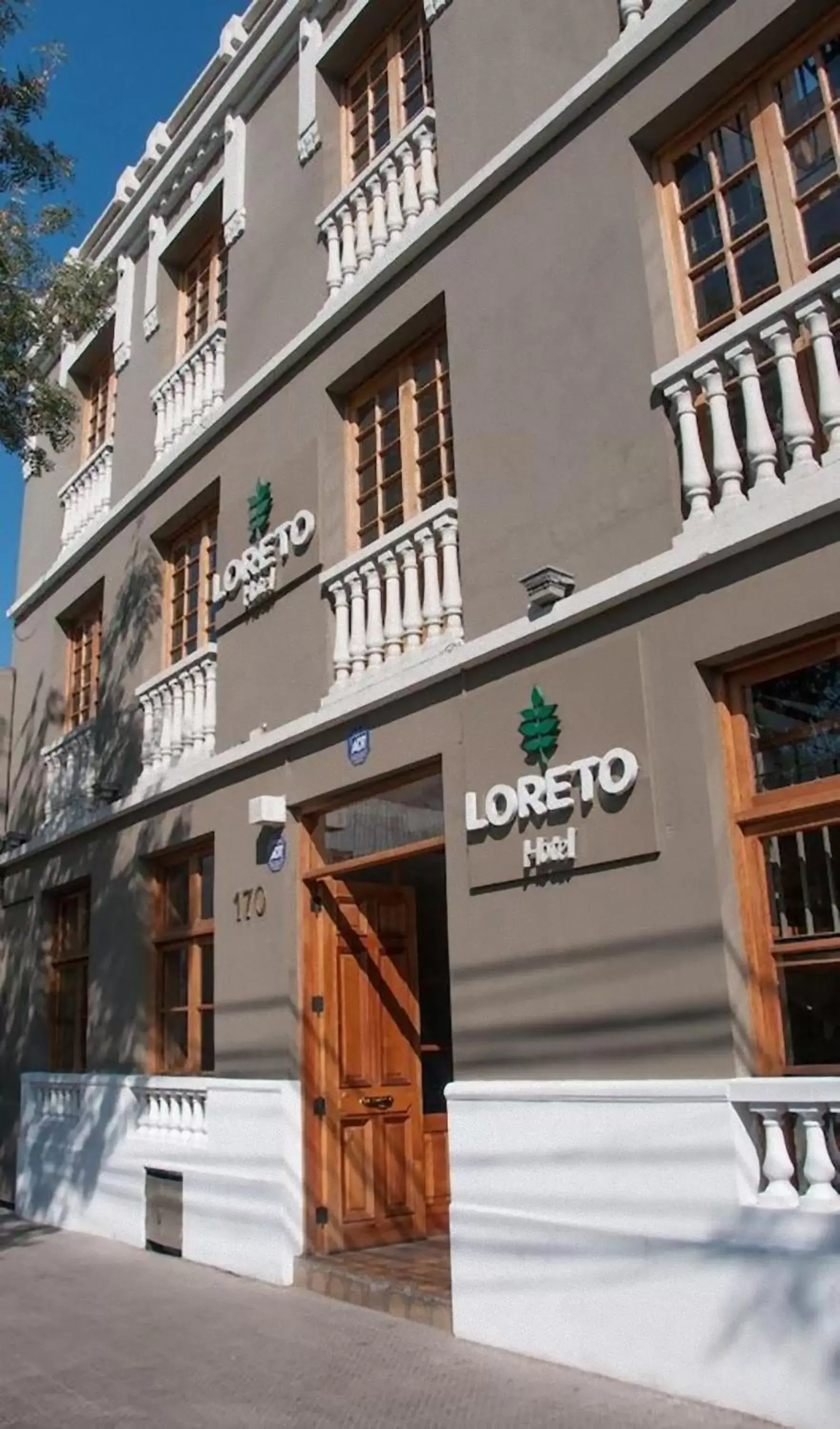 Facade/entrance in Hotel Loreto