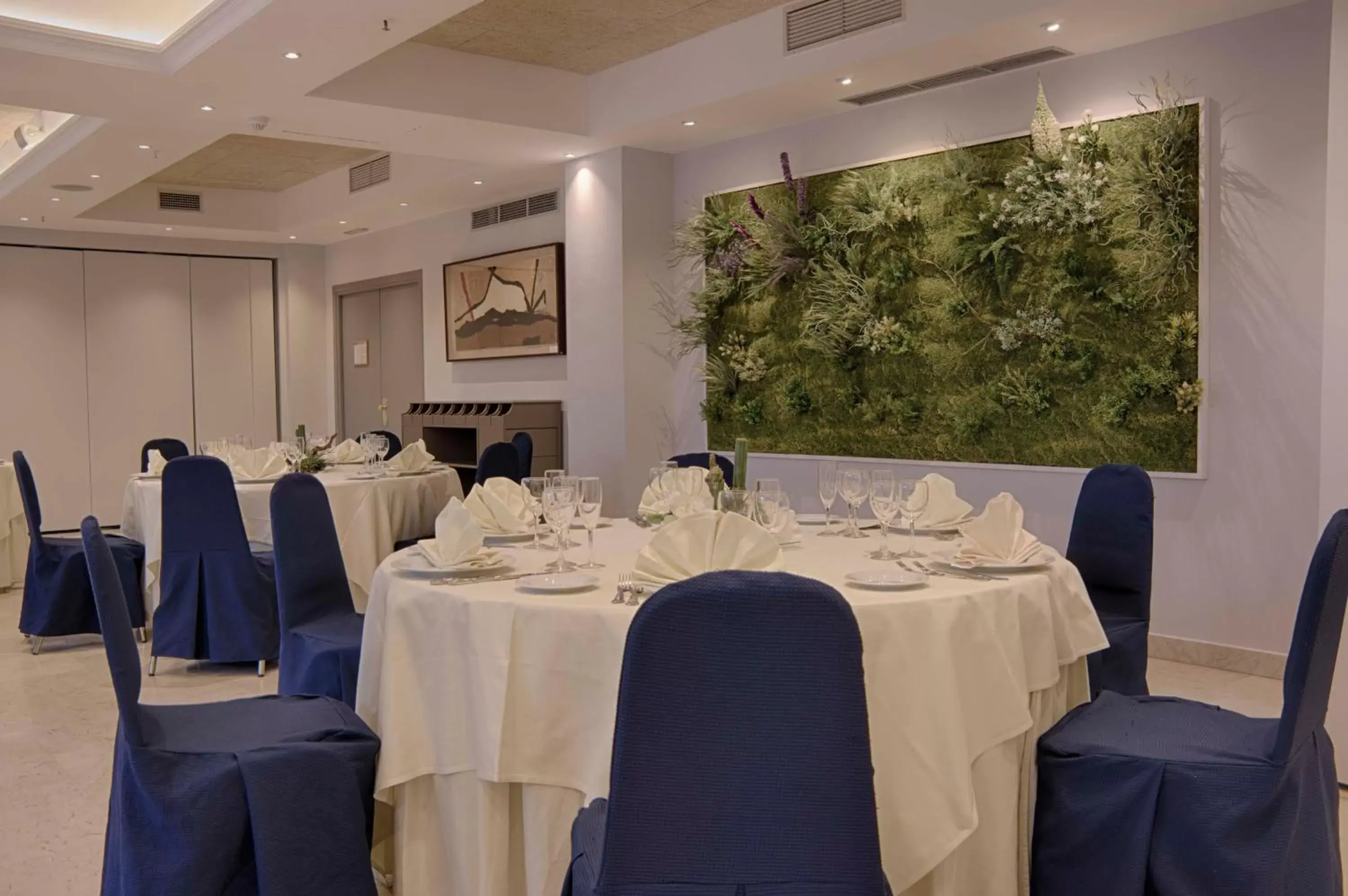 Restaurant/places to eat in Hotel Majadahonda