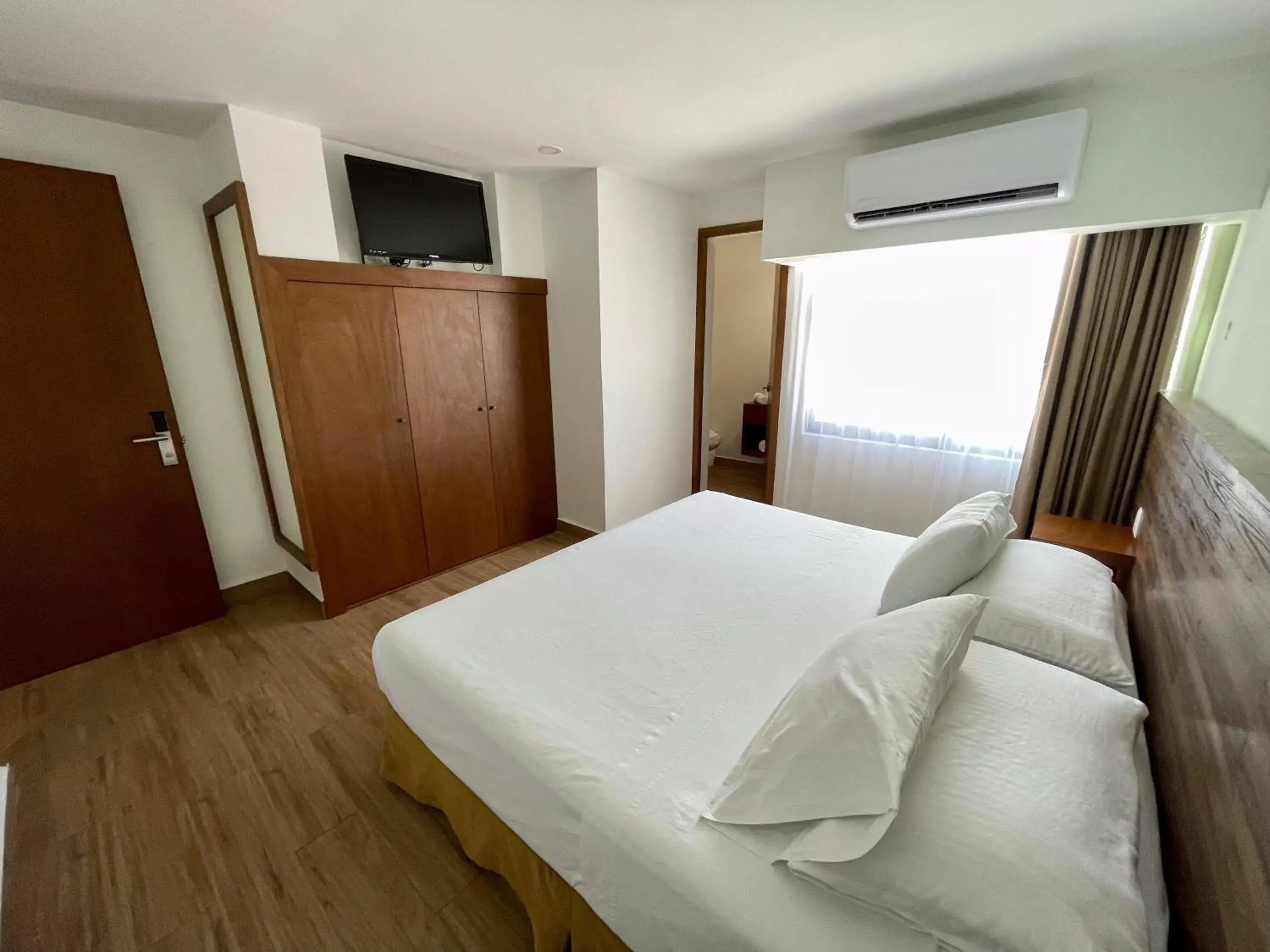 Bedroom, Bed in Hotel del Paseo Campeche