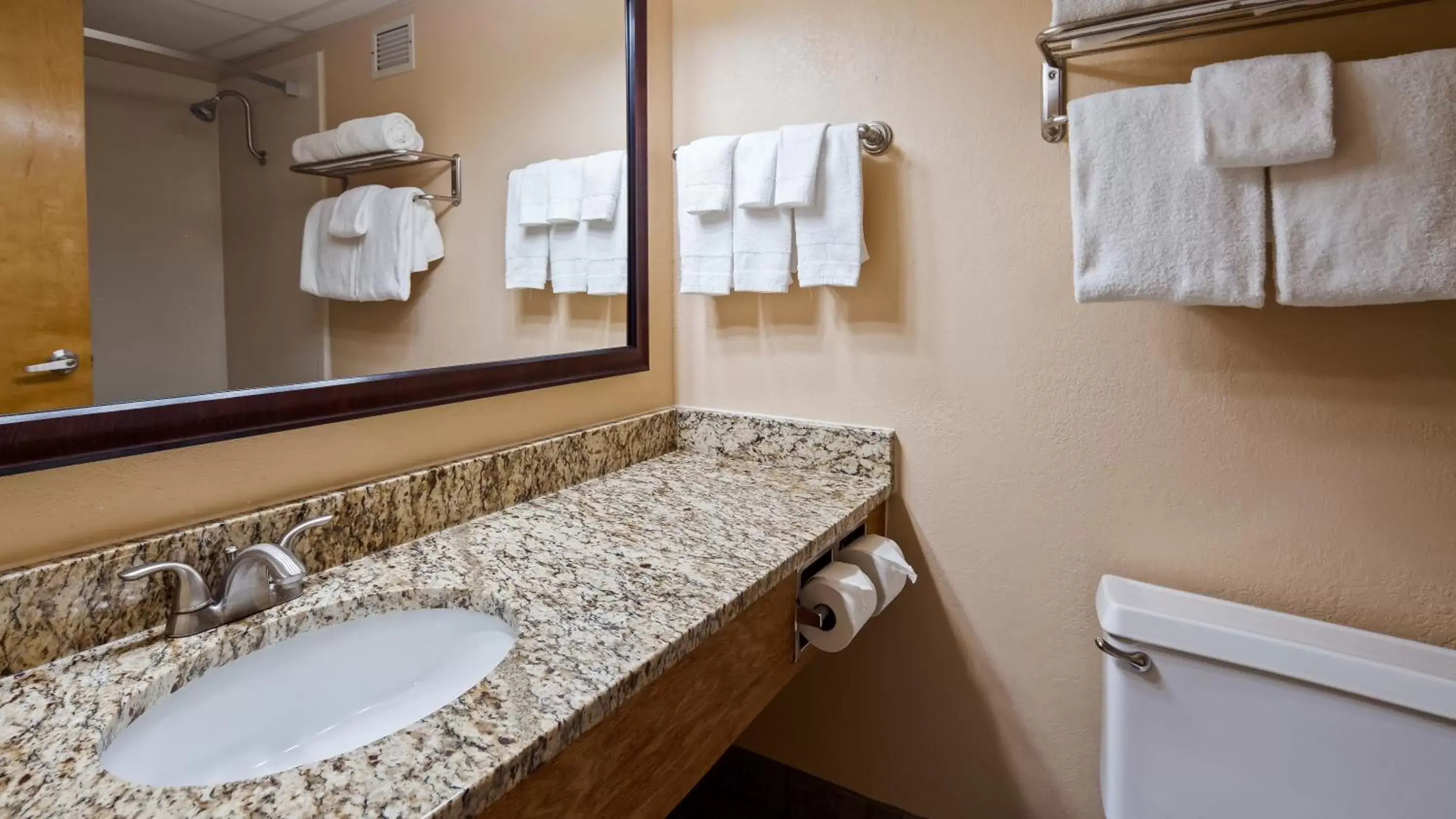 Bathroom in Osage Creek Lodge