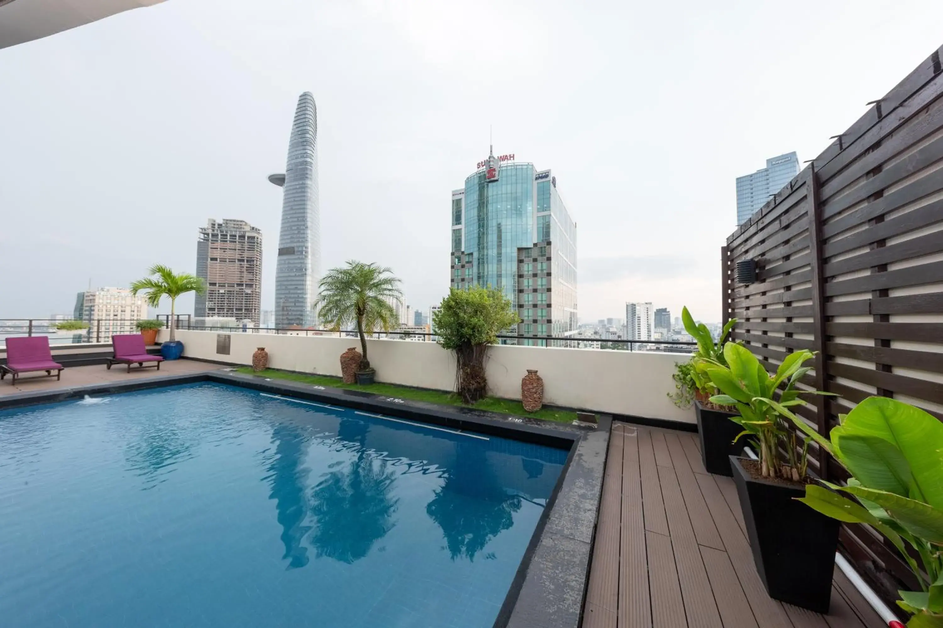 Swimming Pool in Palace Hotel Saigon