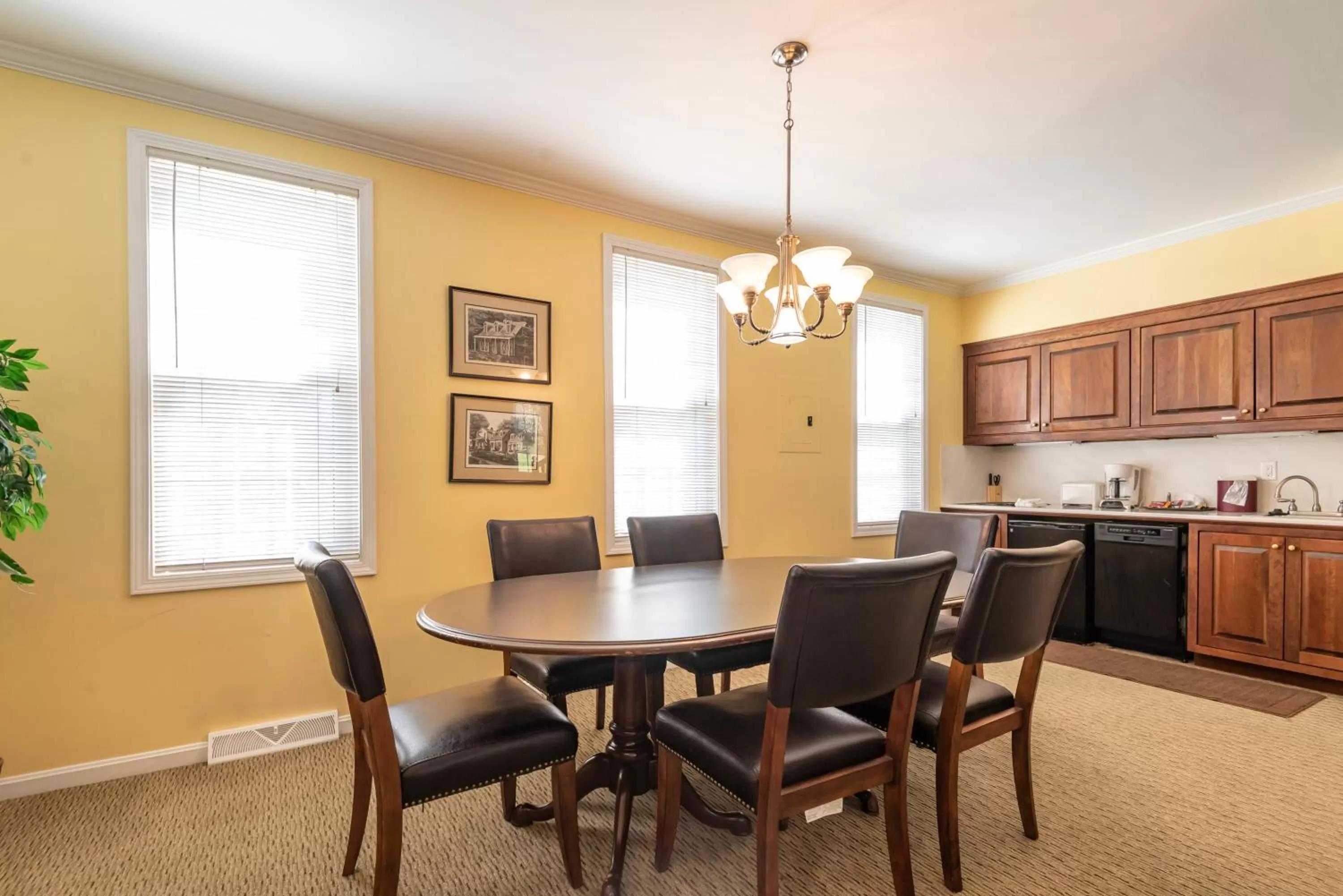 Kitchen or kitchenette in Century Suites Hotel