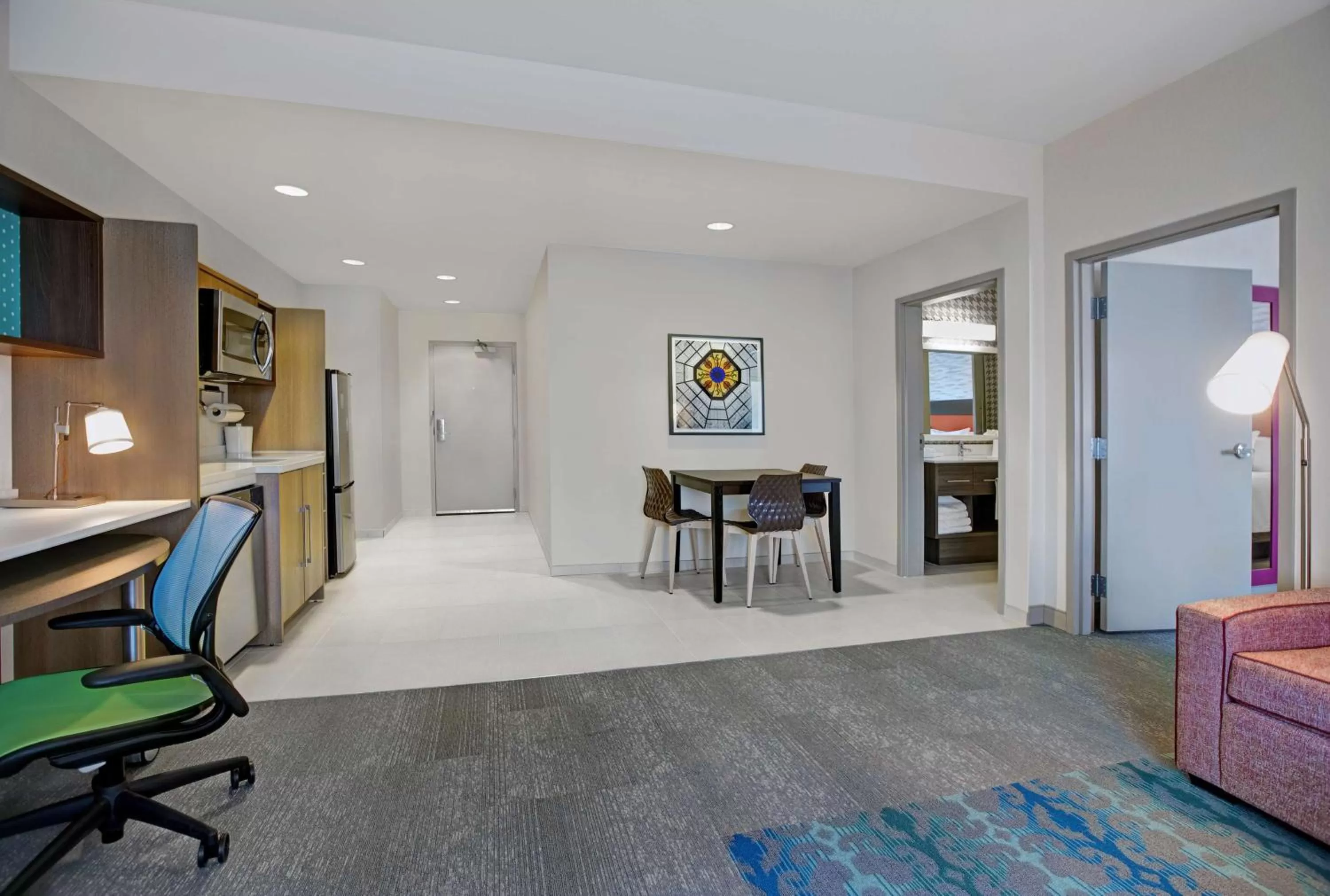 Kitchen or kitchenette in Home2 Suites By Hilton Richmond