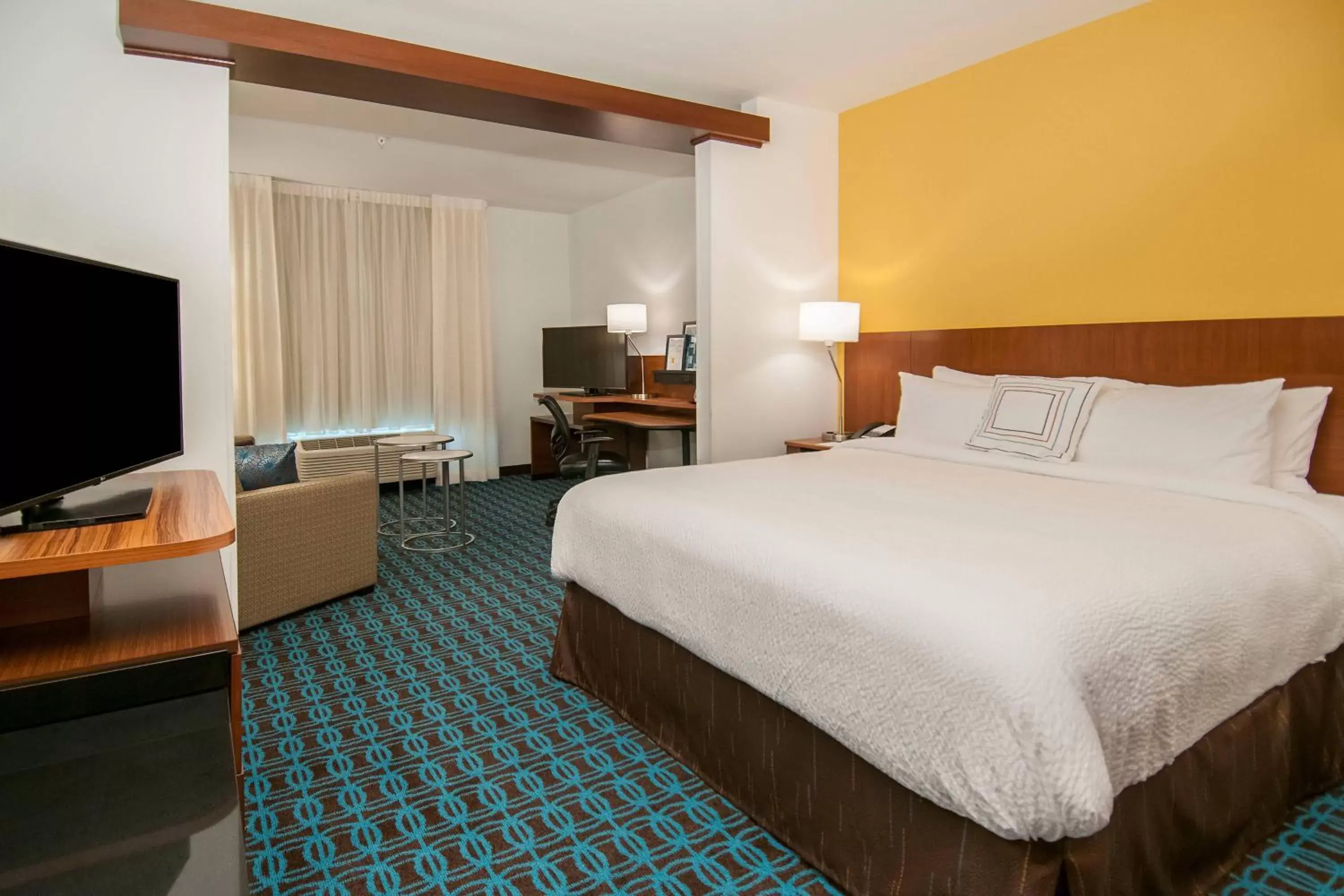 Photo of the whole room, Bed in Fairfield Inn & Suites by Marriott LaPlace