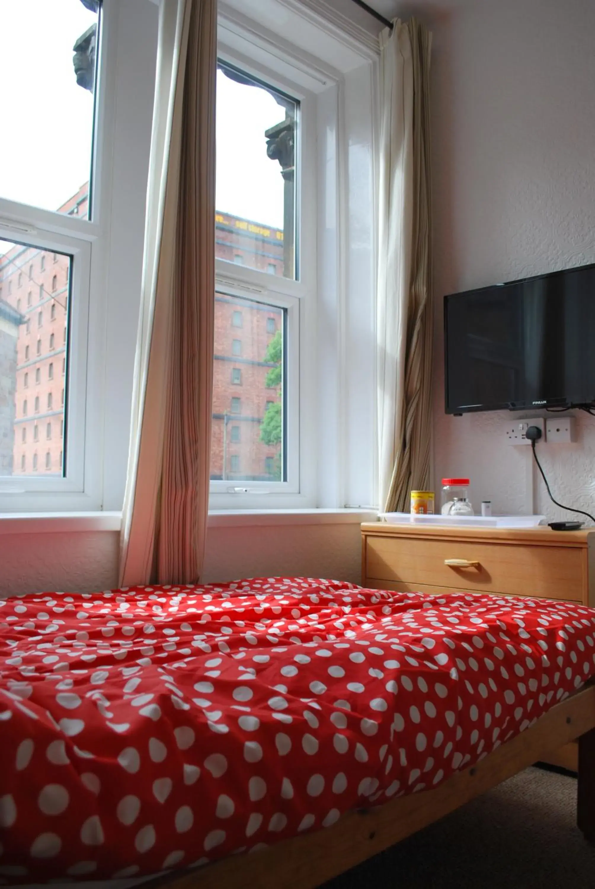 Photo of the whole room, Bed in Clift Guest House Photo of the whole room, Bed in Clift Guest House