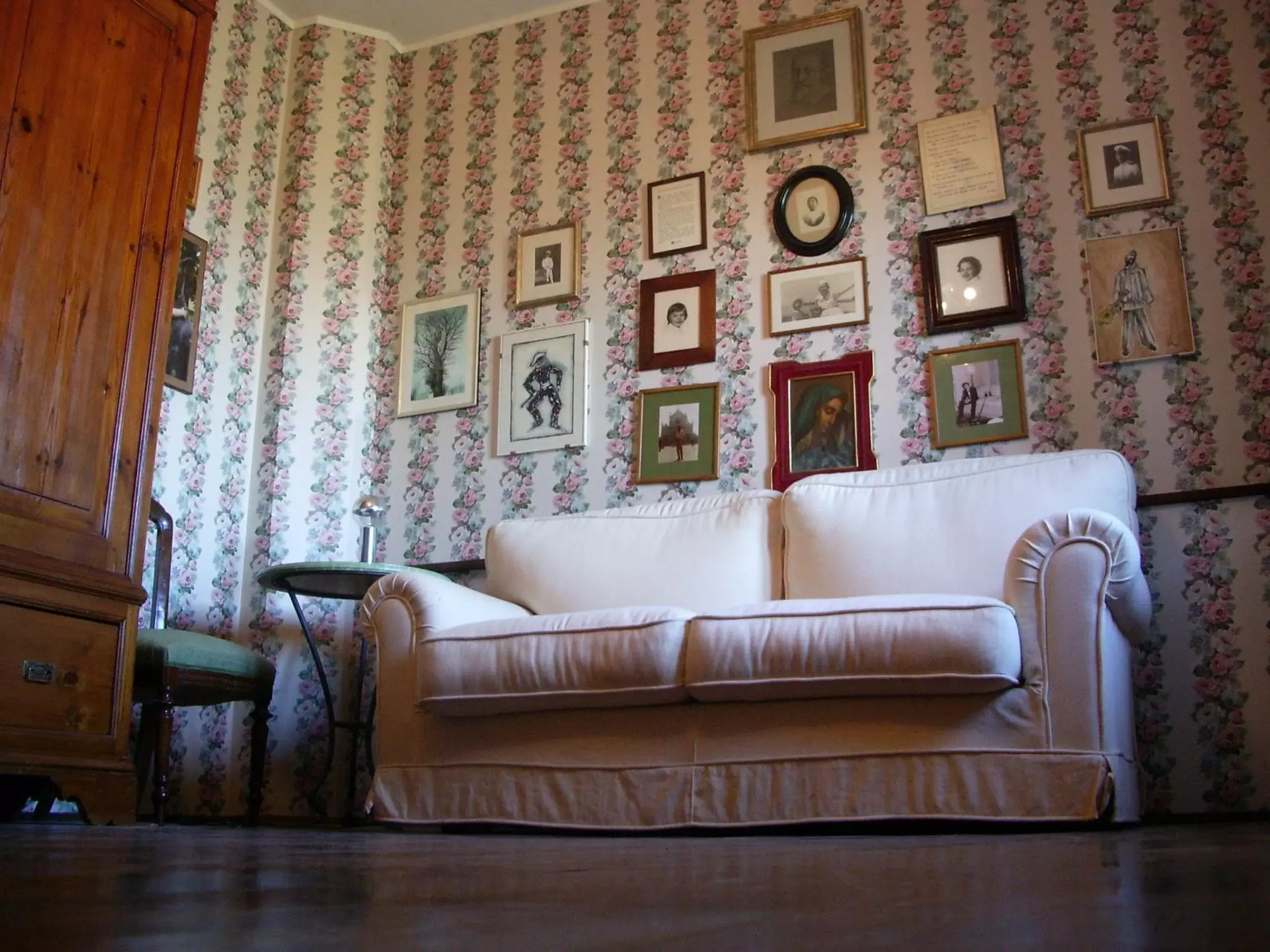 Seating Area in Villa Maria Bed & Breakfast, Corridonia, Marche