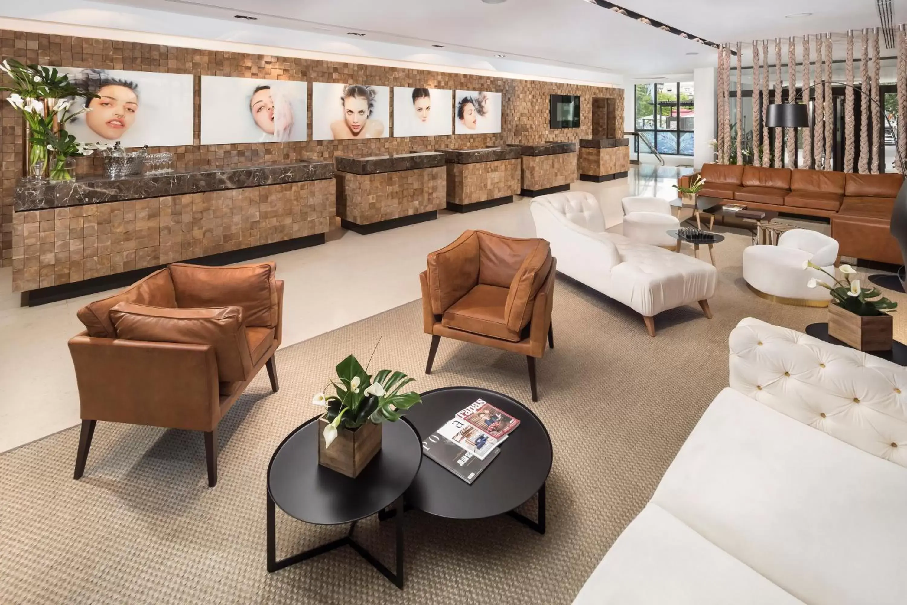 Lobby or reception in ME Madrid Reina Victoria by Meliá Lobby or reception in ME Madrid Reina Victoria by Meliá