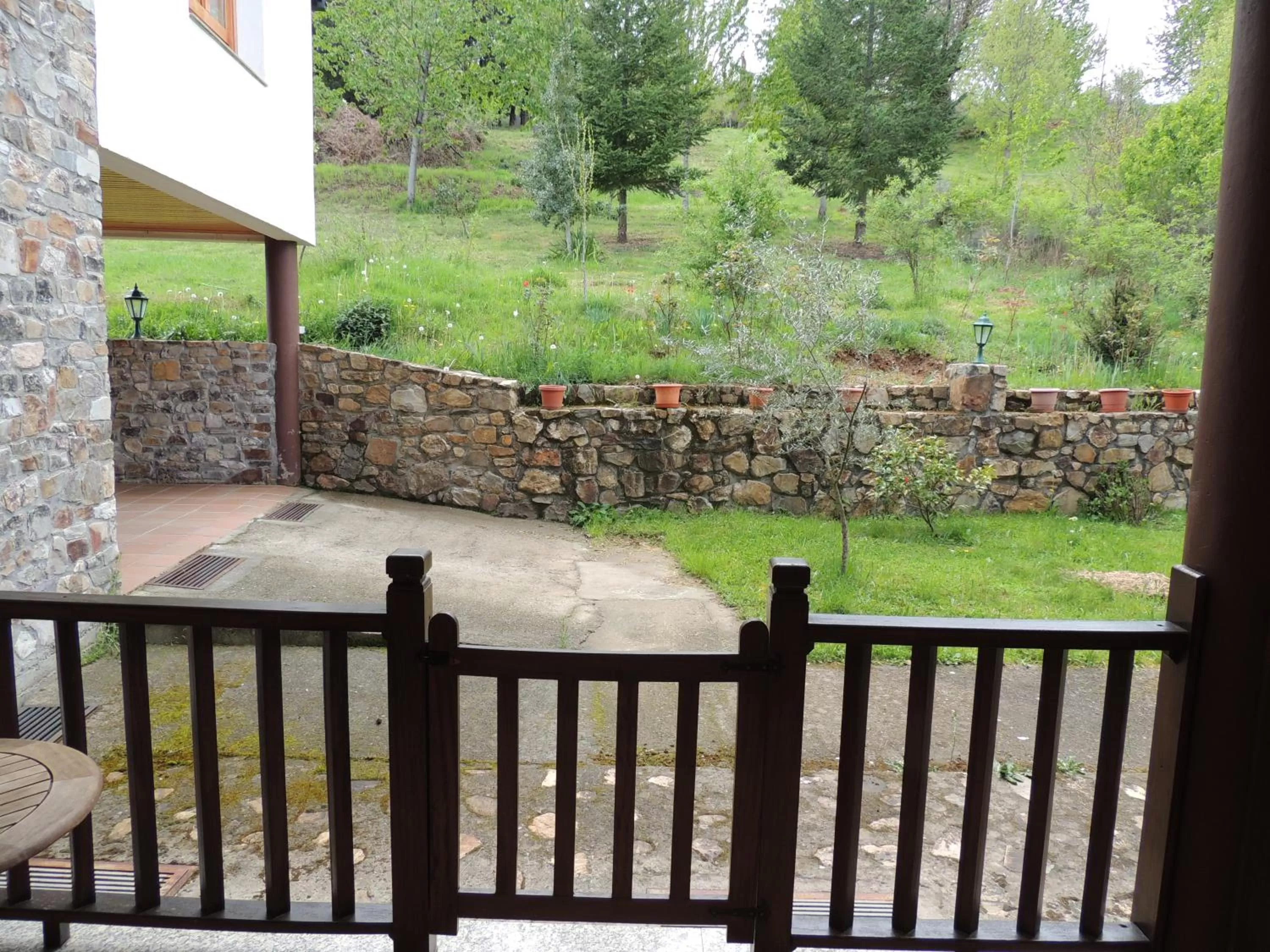 Garden view, Balcony/Terrace in Hotel Rural Casa Ana