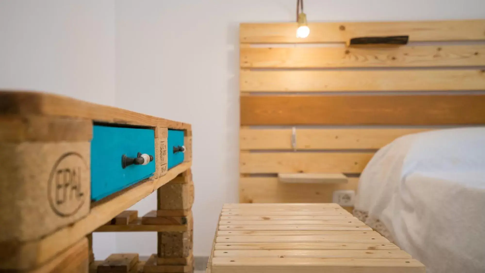 Decorative detail, Bunk Bed in Casa della Nonna Polignano a mare