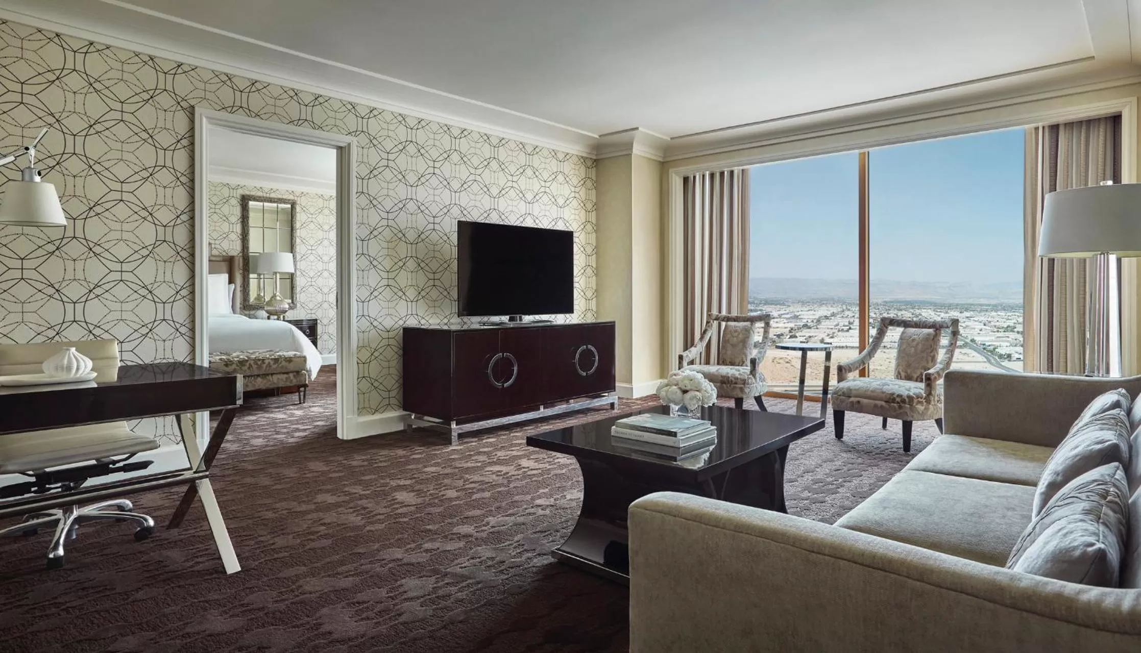 Photo of the whole room, Bed in Four Seasons Hotel Las Vegas