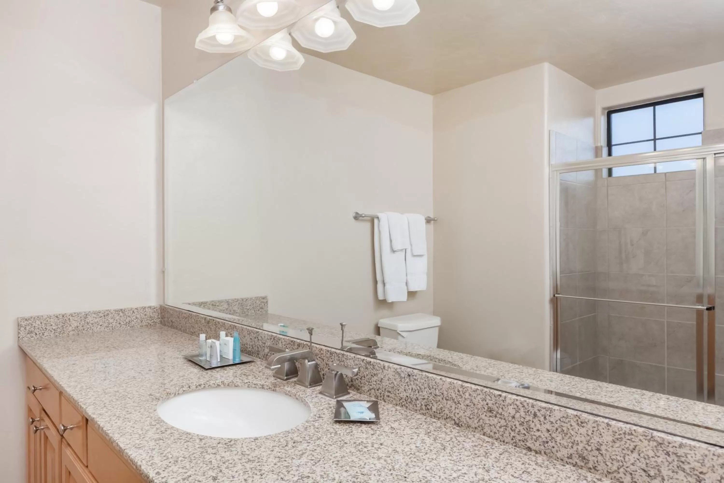 Bathroom in Canoa Ranch Golf Resort
