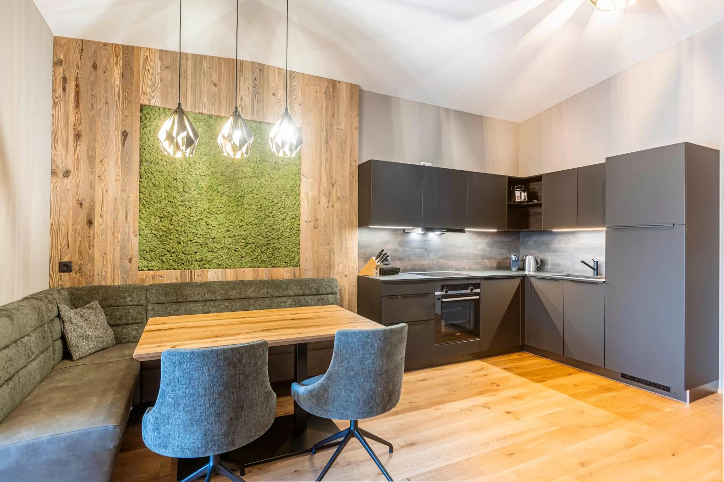 Kitchen or kitchenette in Zillertal Suites Fügen by ALPS RESORTS