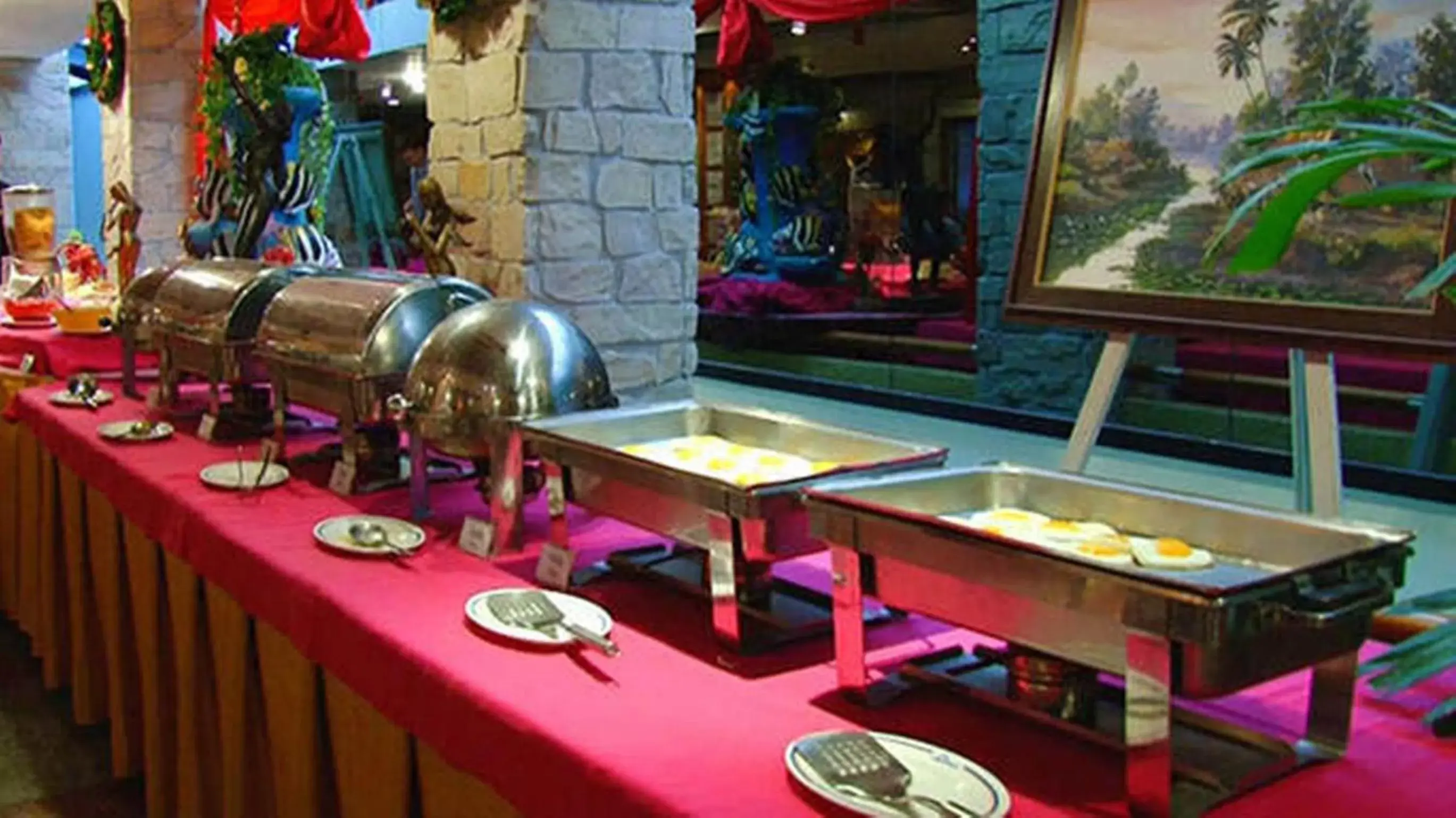 Buffet breakfast, Restaurant/Places to Eat in The Camelot Hotel Pattaya