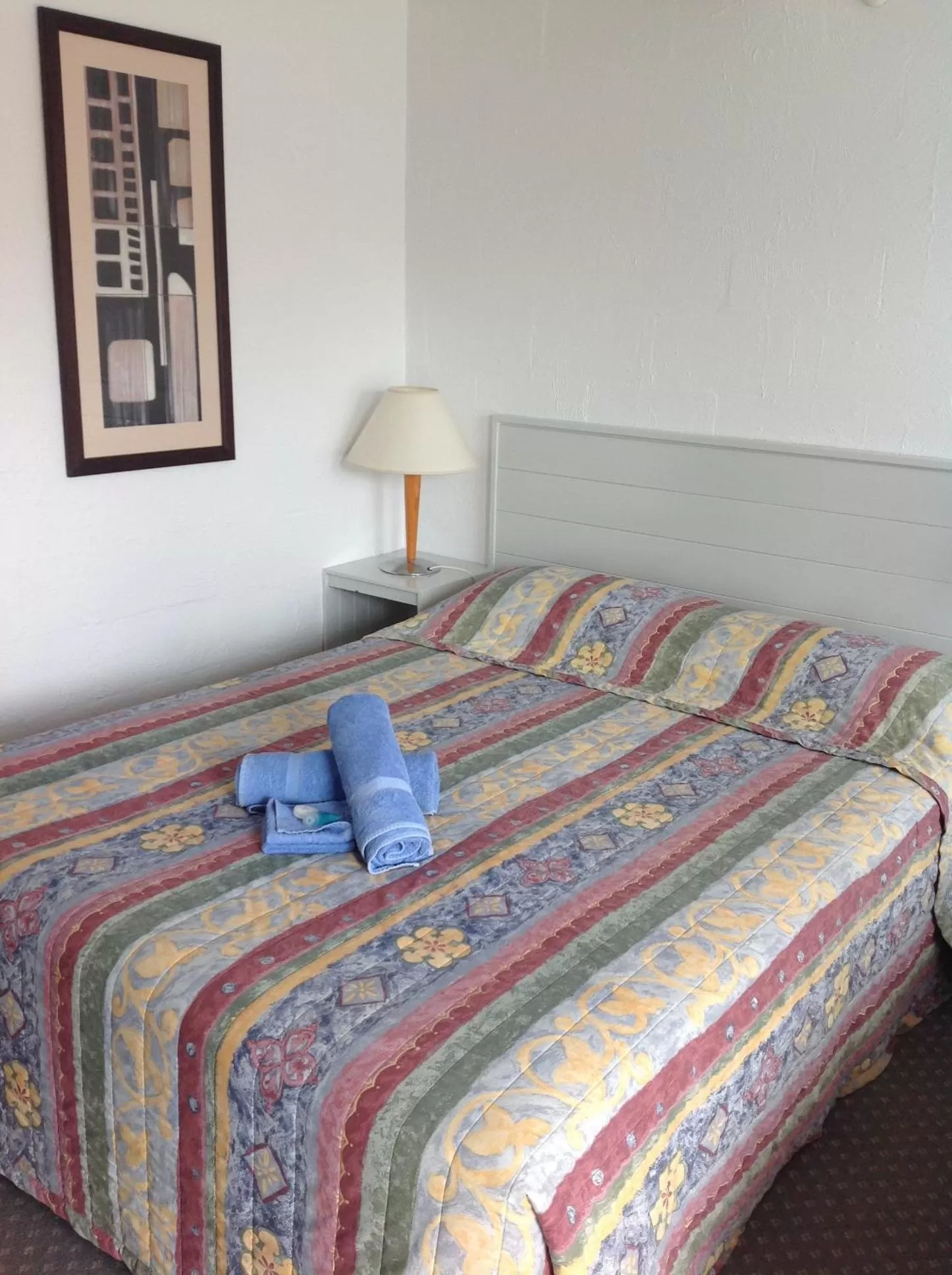 Bed in Motel Farnboro