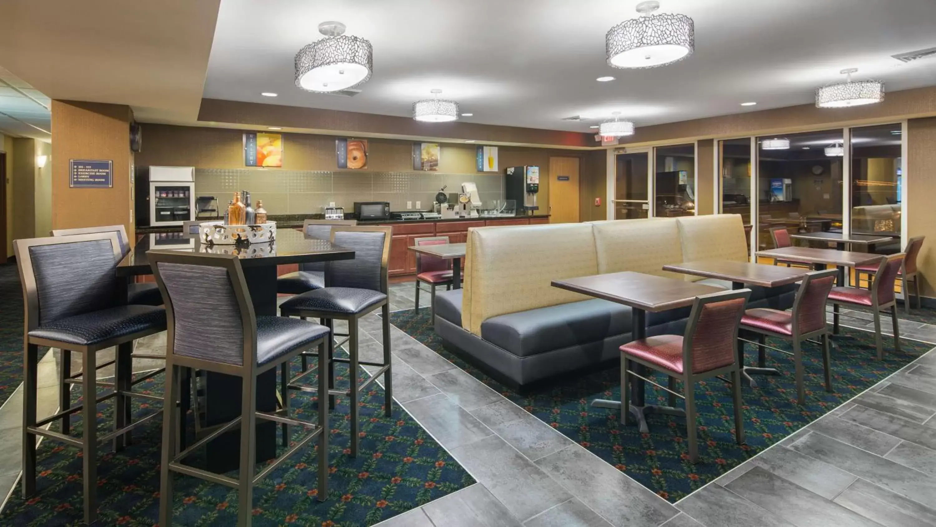 Restaurant/Places to Eat in Best Western Legacy Inn & Suites Beloit/South Beloit