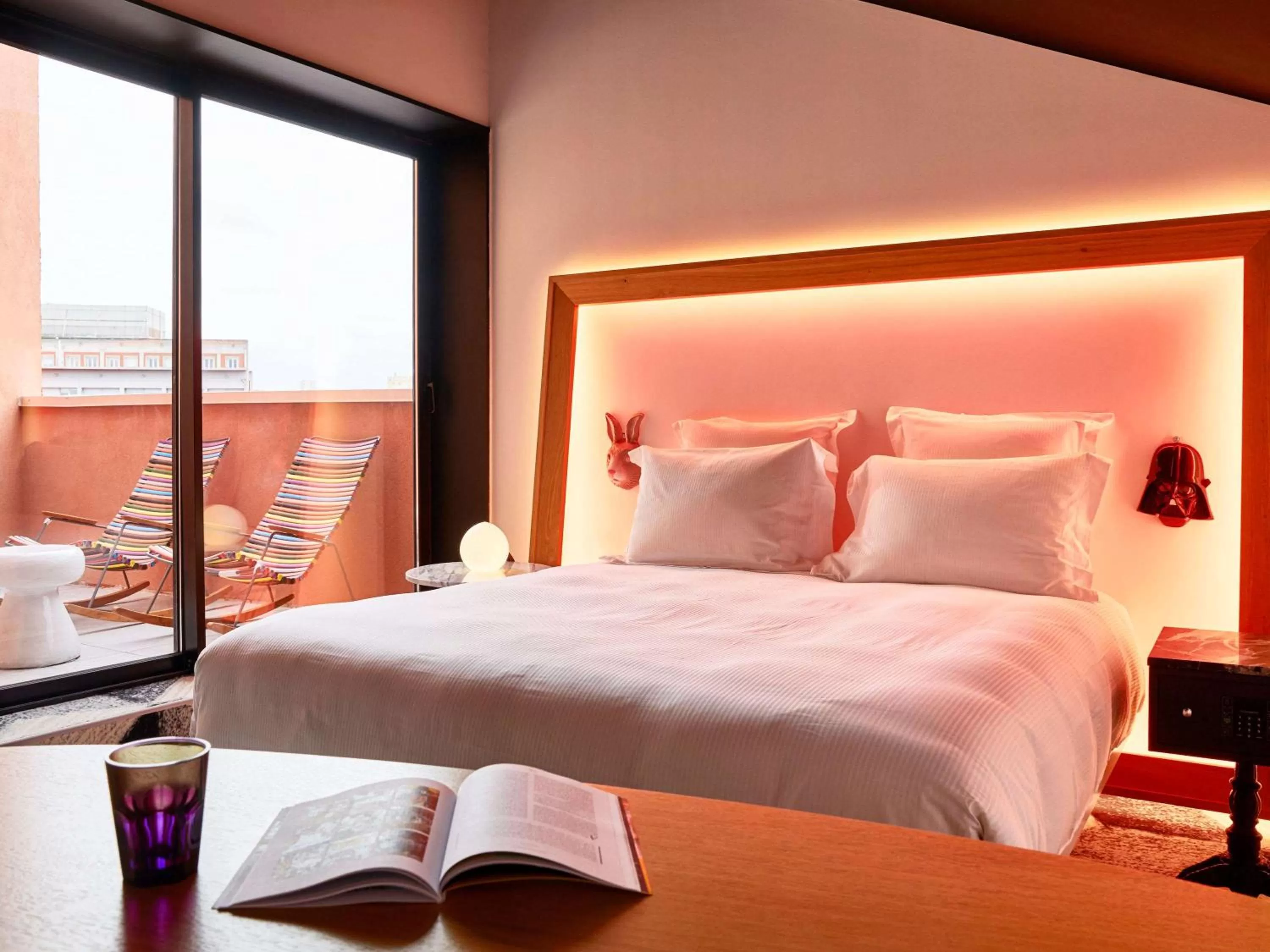 Photo of the whole room, Bed in Mama Shelter Toulouse