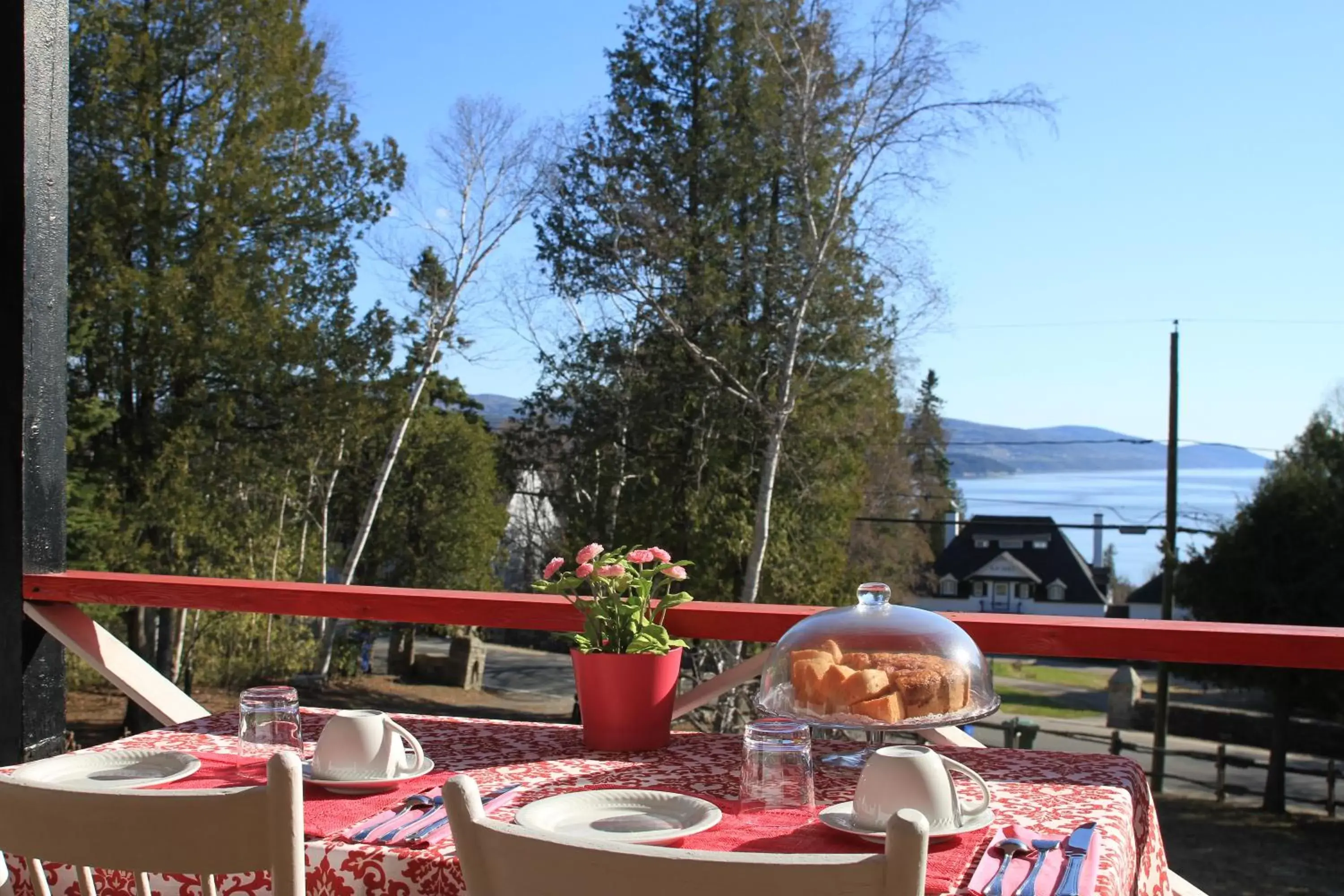 Patio in Auberge La Châtelaine