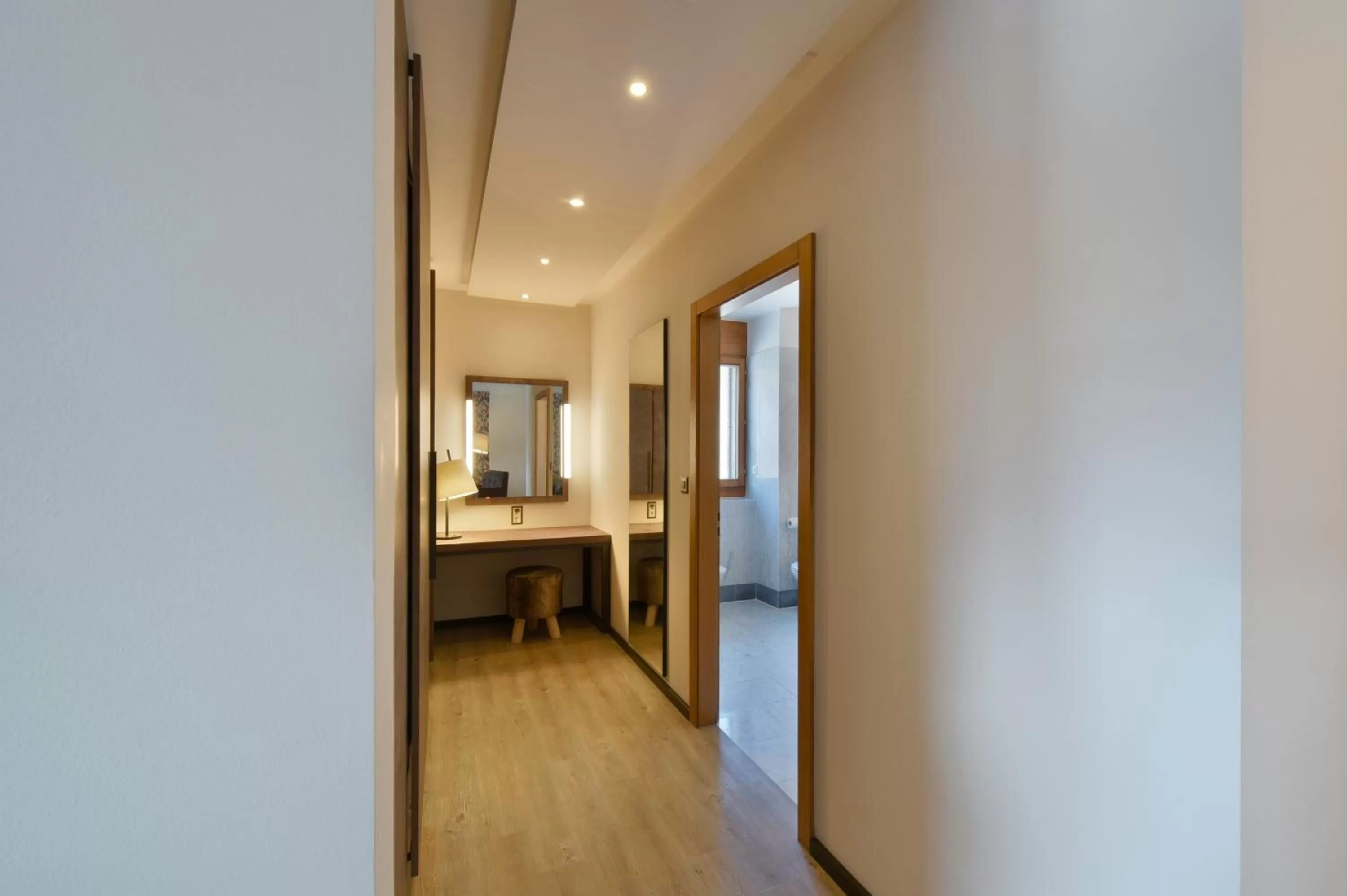 Photo of the whole room in Hôtel des Vignes