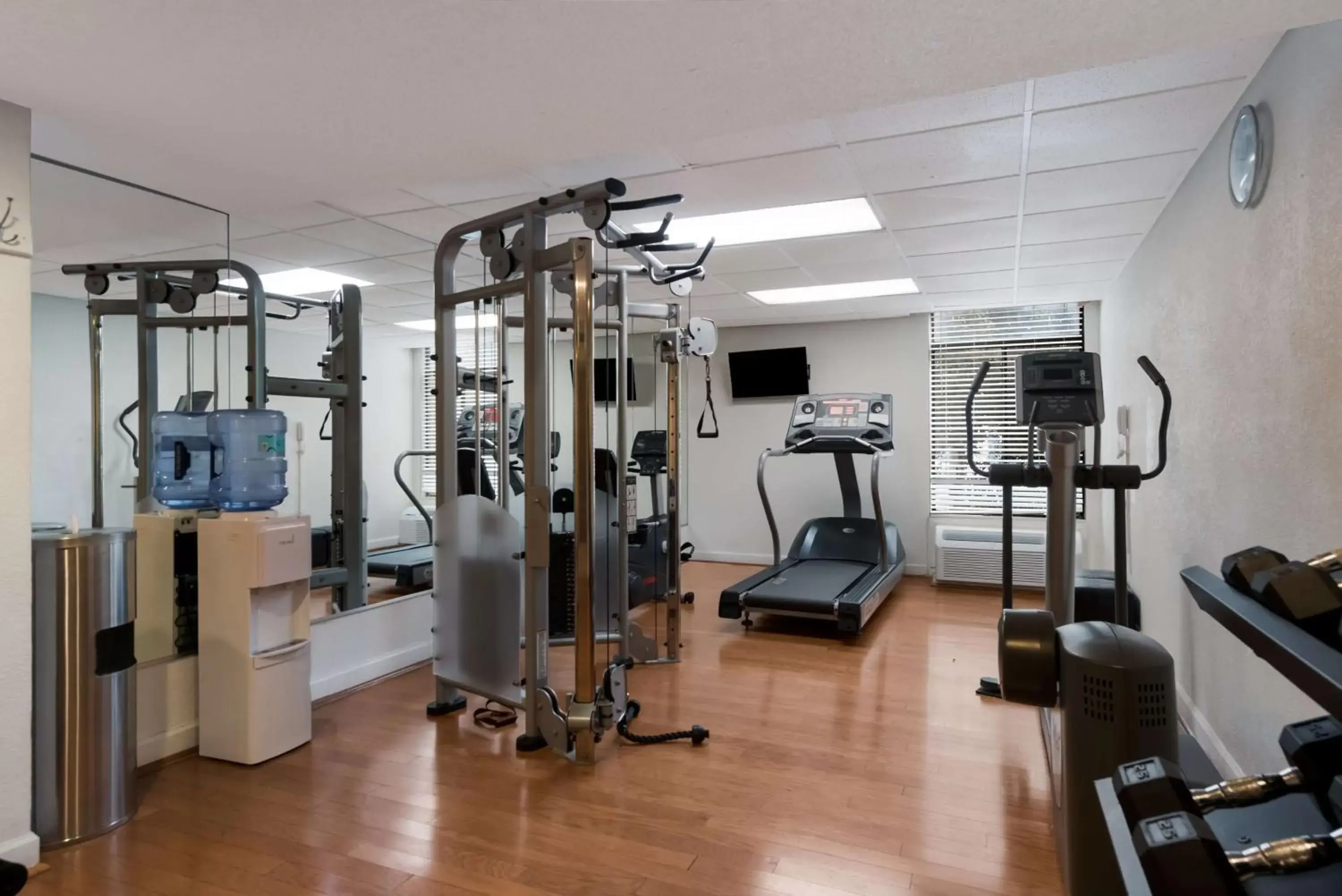 Fitness centre/facilities, Fitness Center/Facilities in Best Western Hampton Coliseum Inn