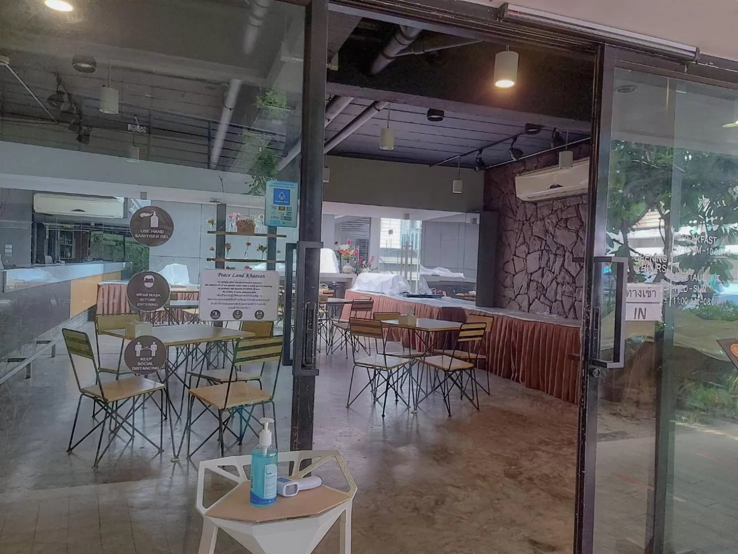 Restaurant/places to eat in Peace Land Khaosan