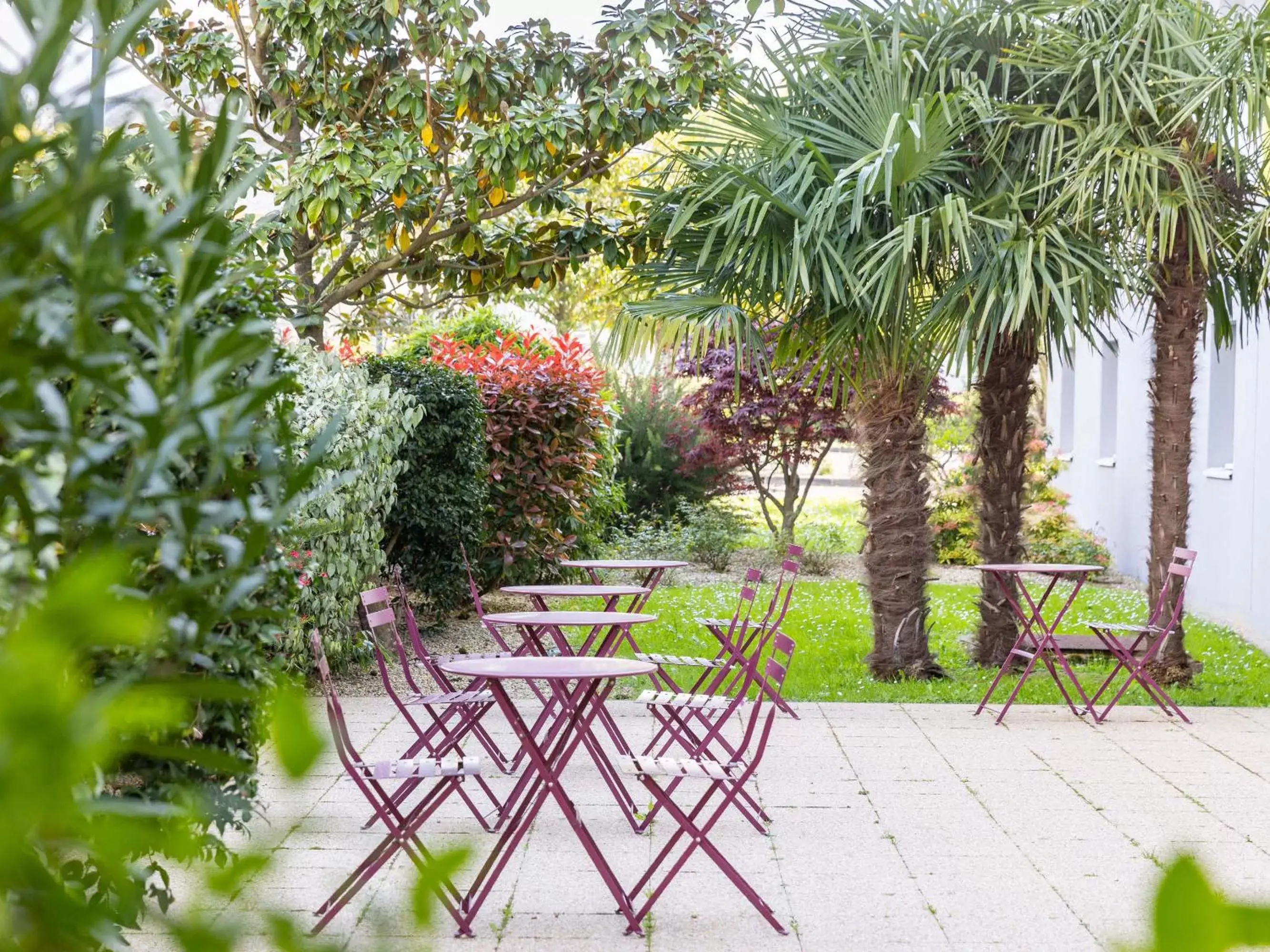 Patio, Garden in B&B HOTEL Rennes Ouest Villejean