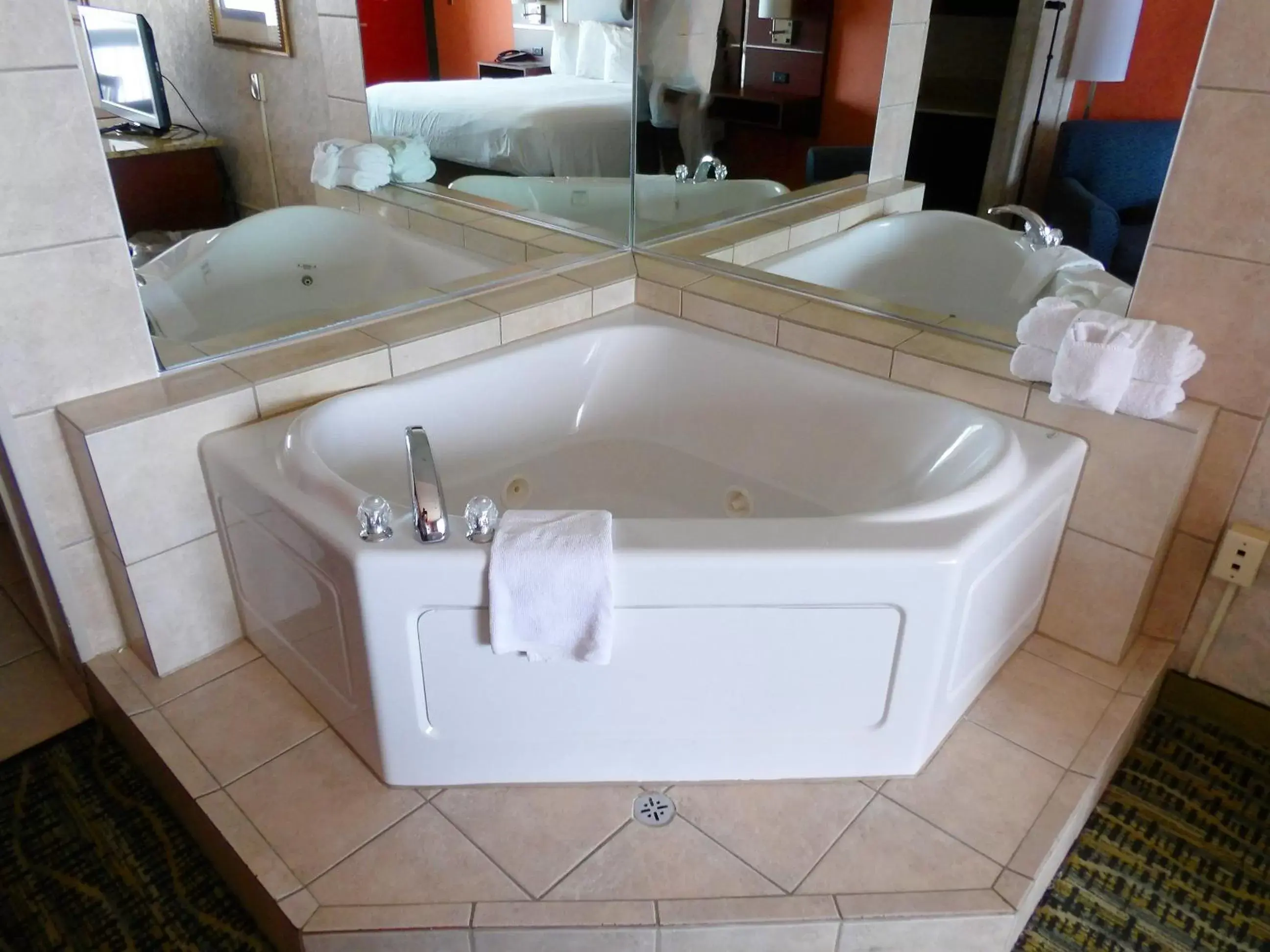 Bathroom in The Breakers Resort Inn