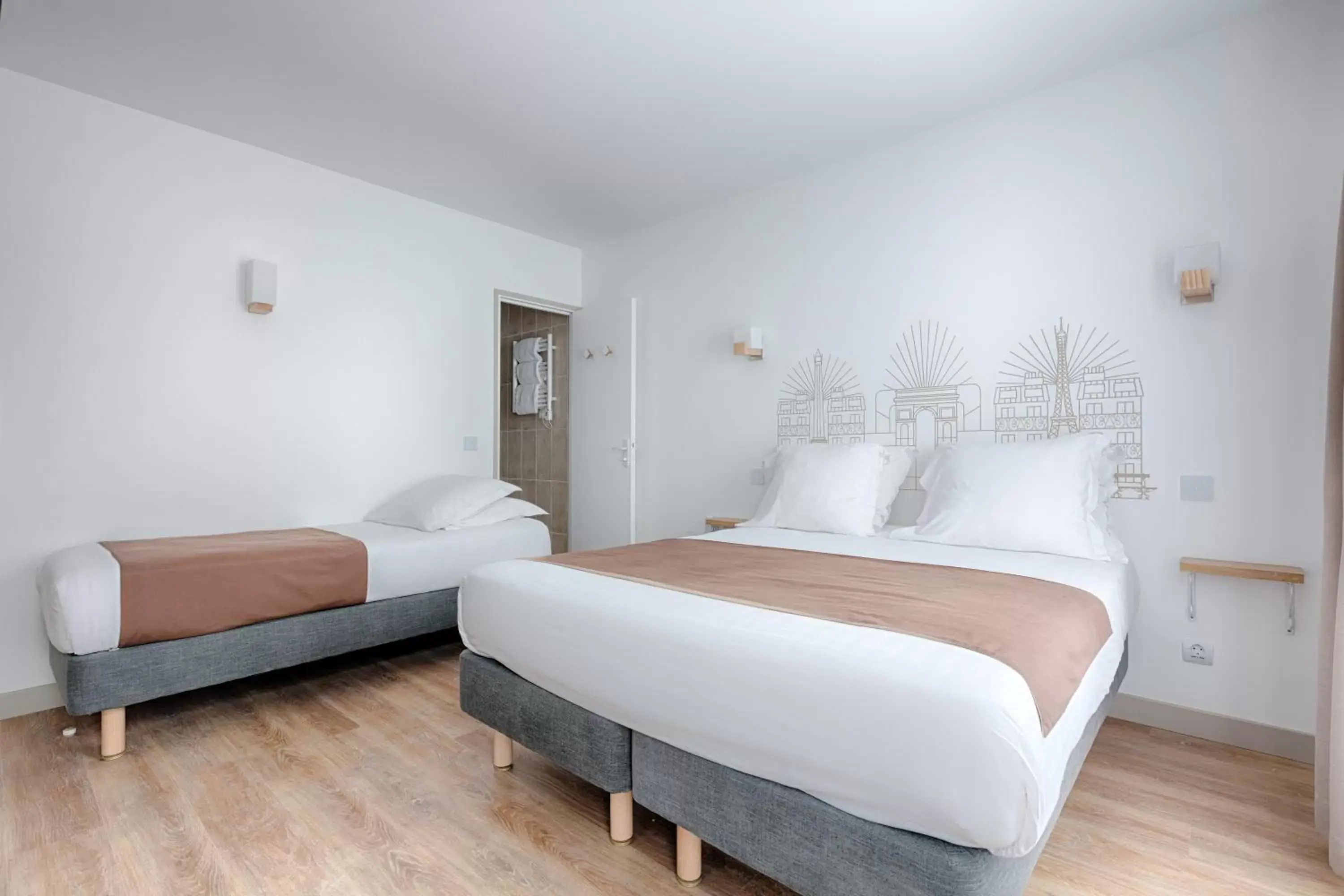 Bedroom, Bed in Hôtel Korner Etoile