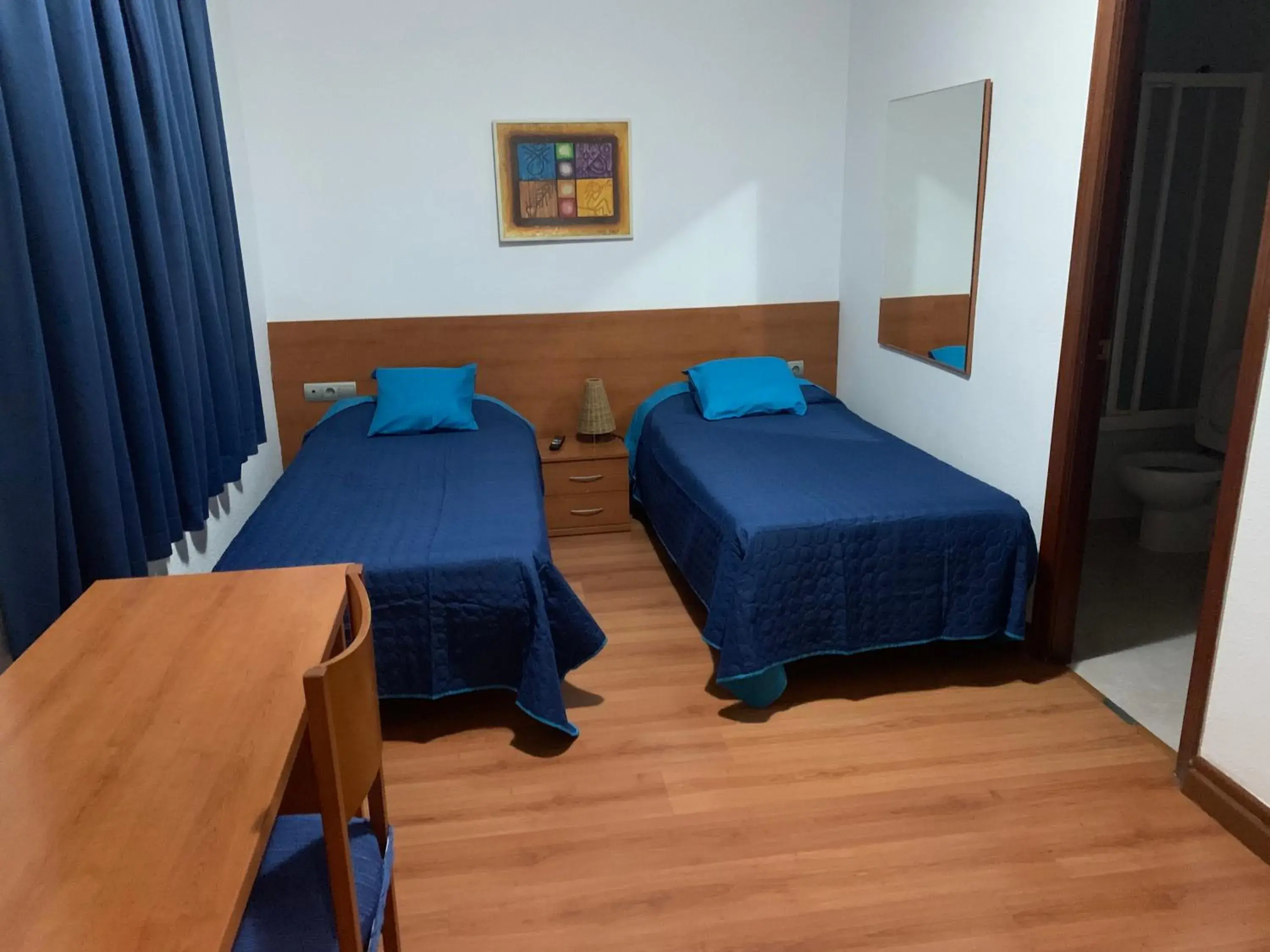 Budget Double Room - single occupancy in Hotel Sundos Feria Valencia