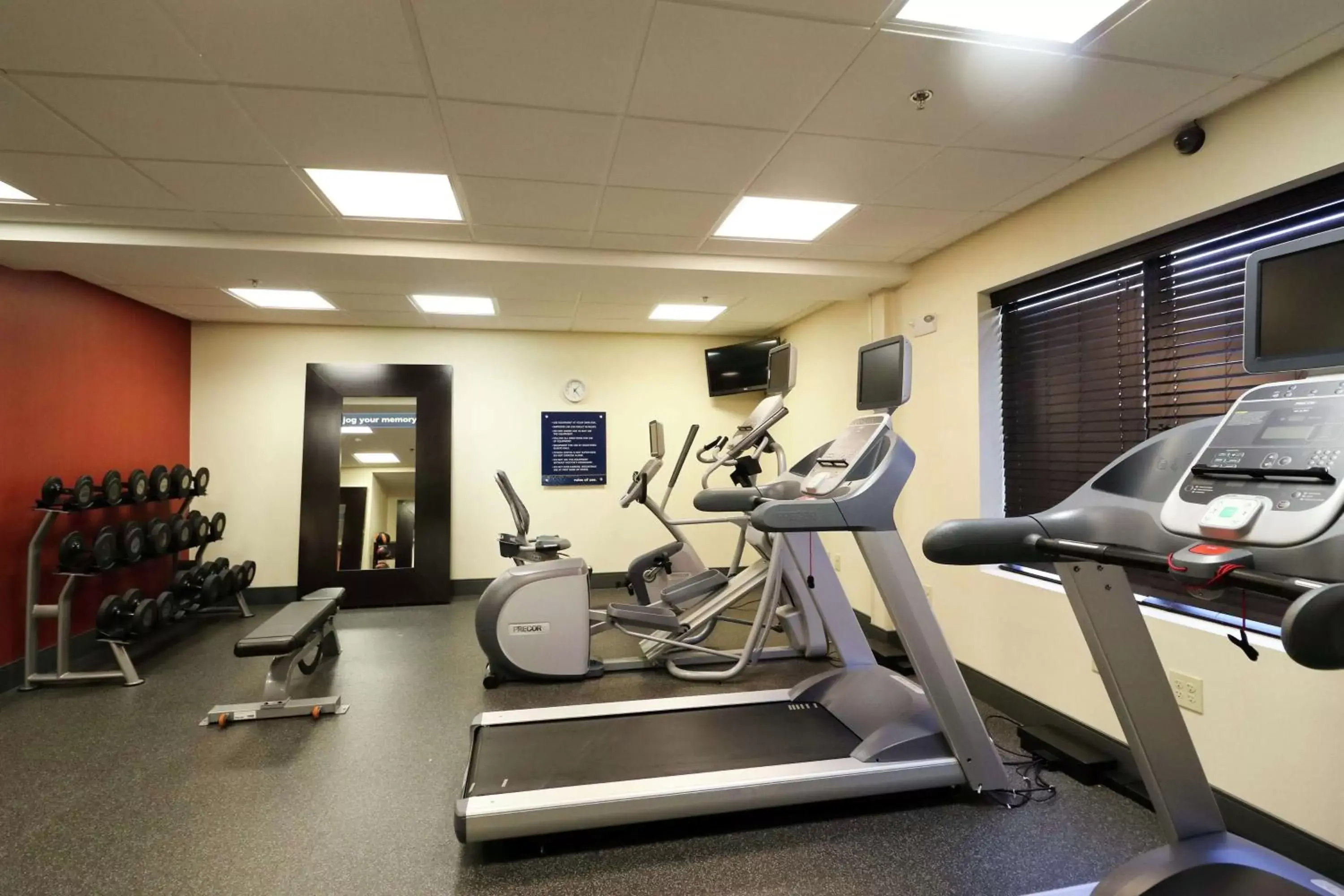 Fitness centre/facilities, Fitness Center/Facilities in Hampton Inn Columbus-South