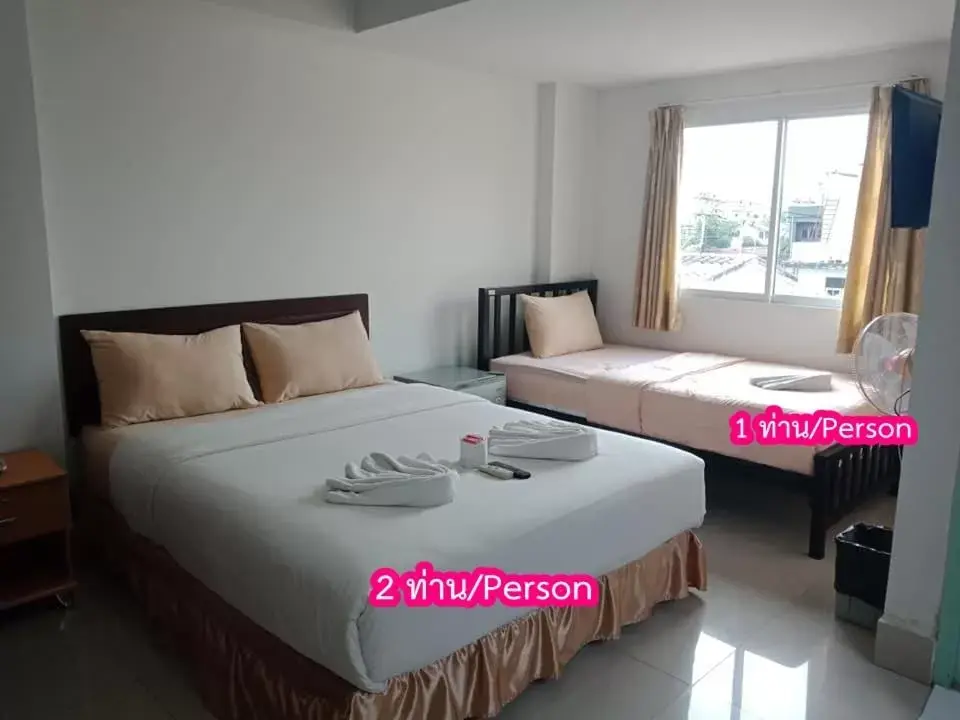 Triple Room with Private External Bathroom in Baanpak Sam Anong Triple Room with Private External Bathroom in Baanpak Sam Anong