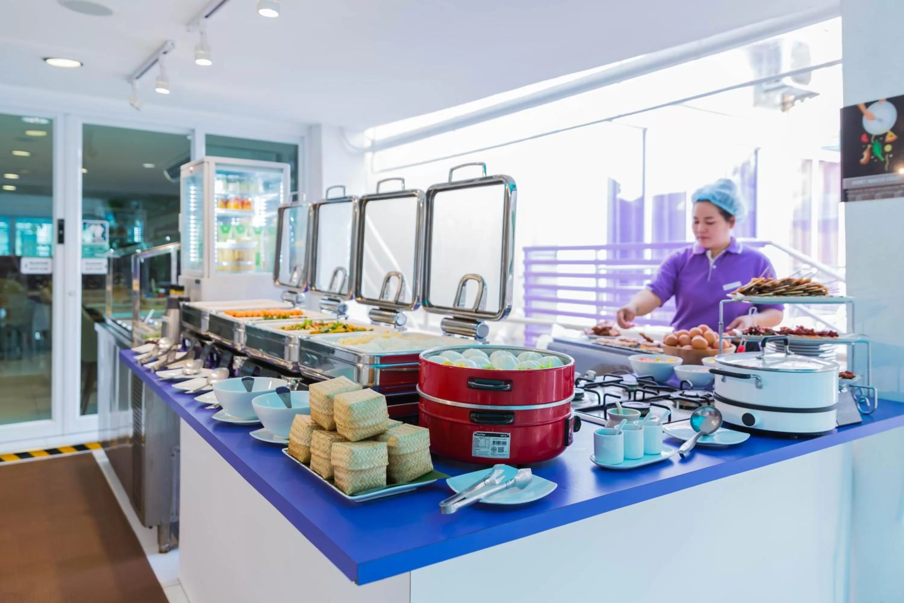 Buffet breakfast in Hotel Zing