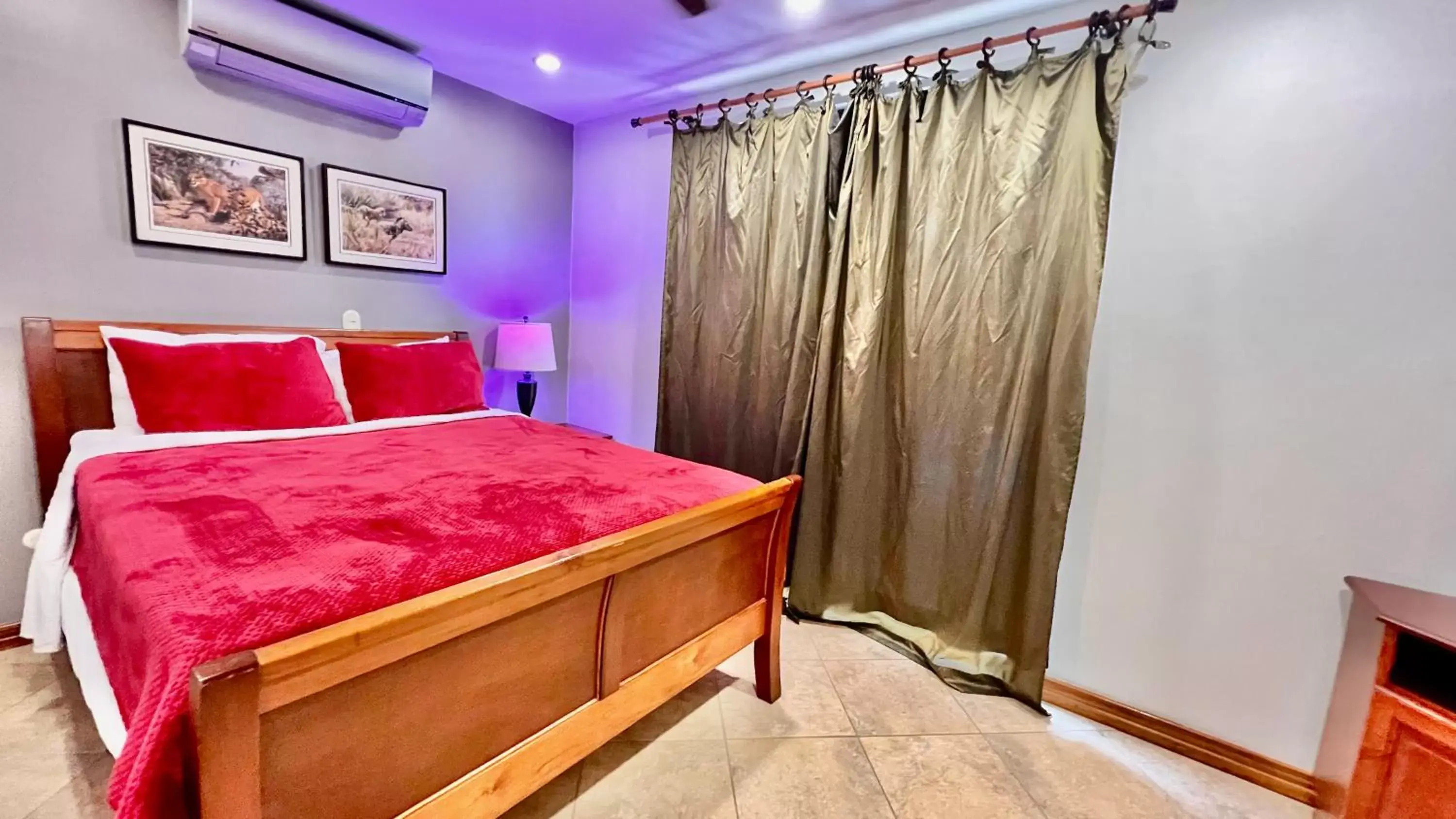 Guests, Bed in Monte Carlo Luxury Condominiums