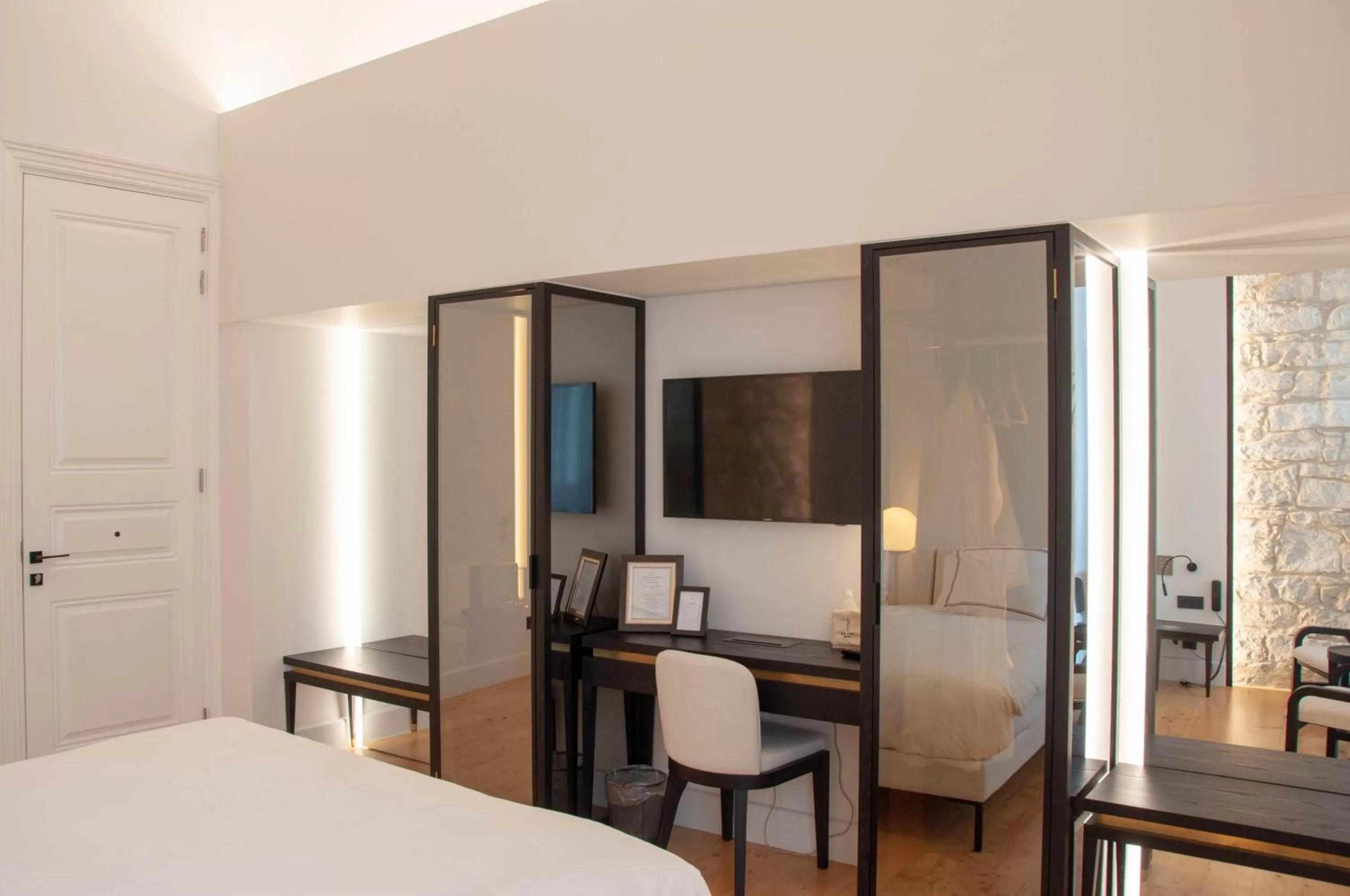 TV and multimedia, Bed in S Paul City Hotel