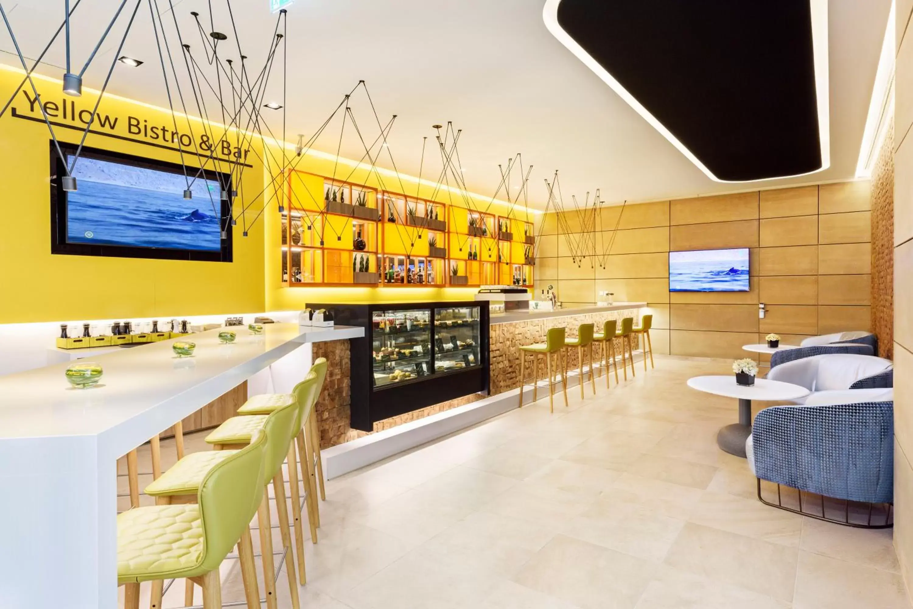 Lounge or bar in Danubius Hotel Helia