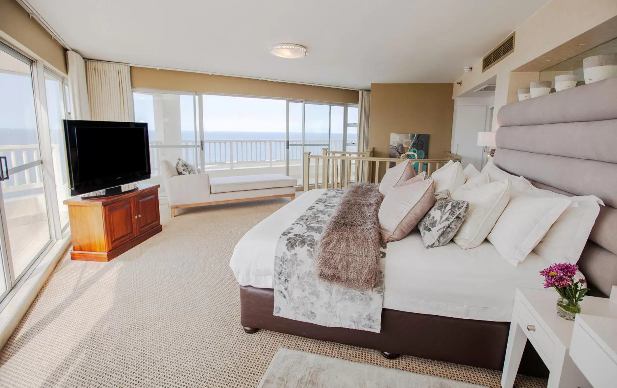 Bed in First Group The Palace All-Suite