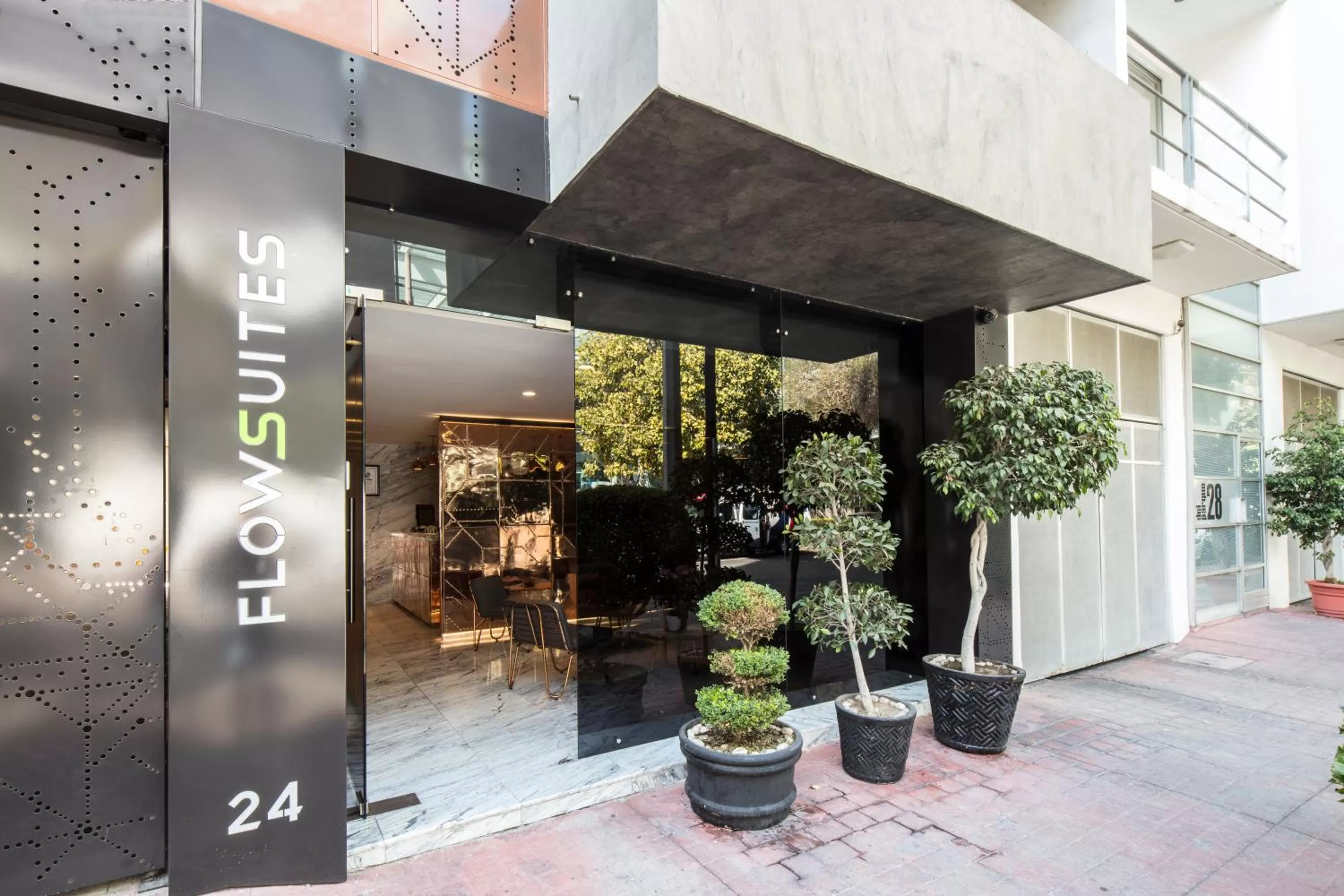 Property building in FlowSuites WTC