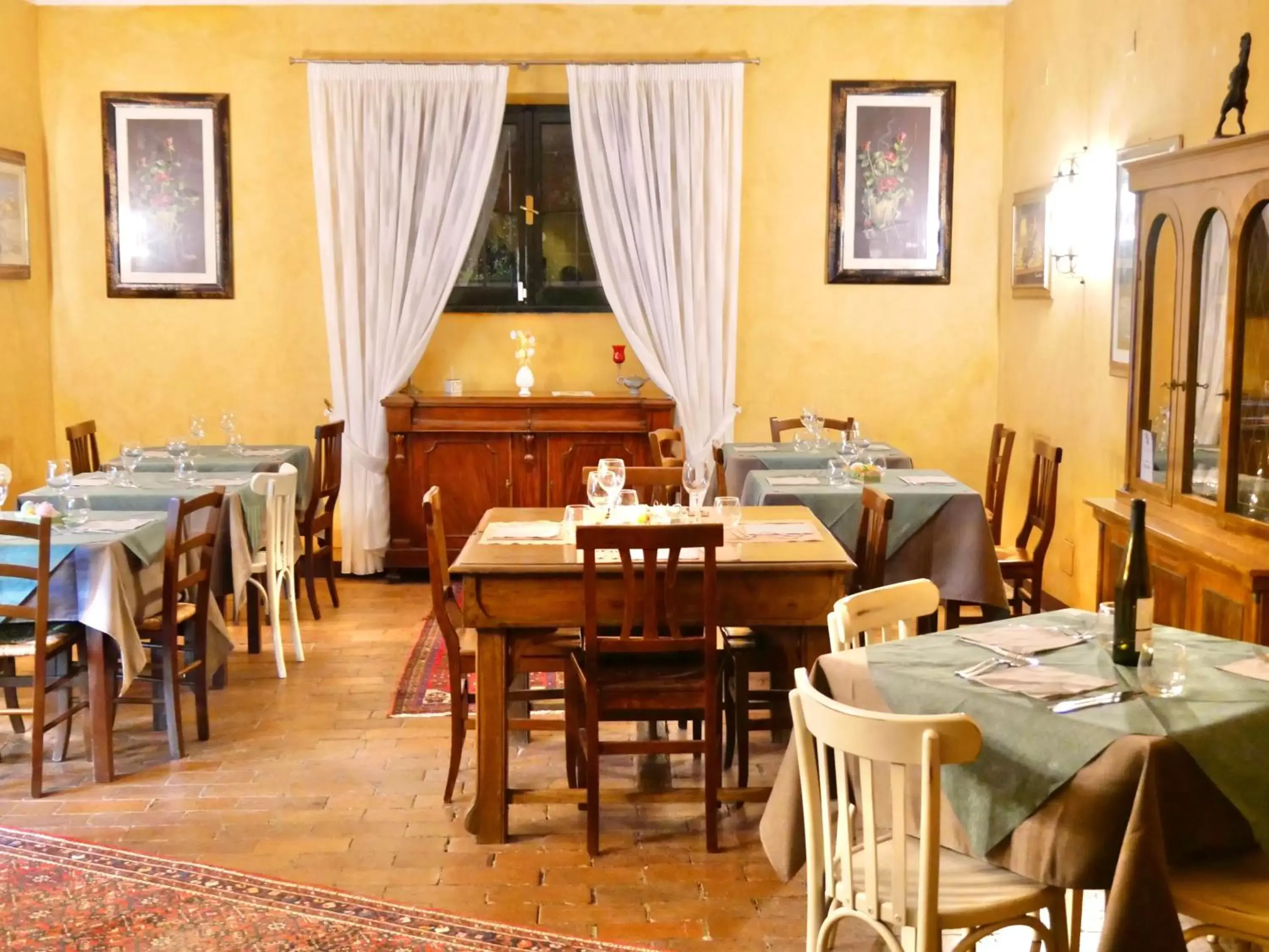 Restaurant/Places to Eat in L'antico Granaio